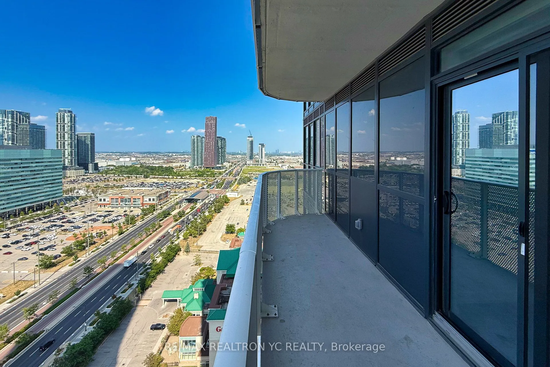 28 Interchange Way, #2705