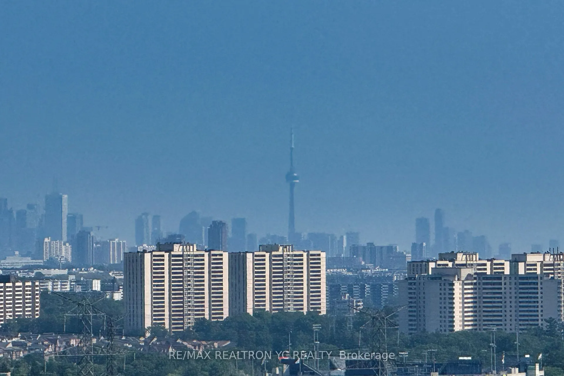 28 Interchange Way, #2705