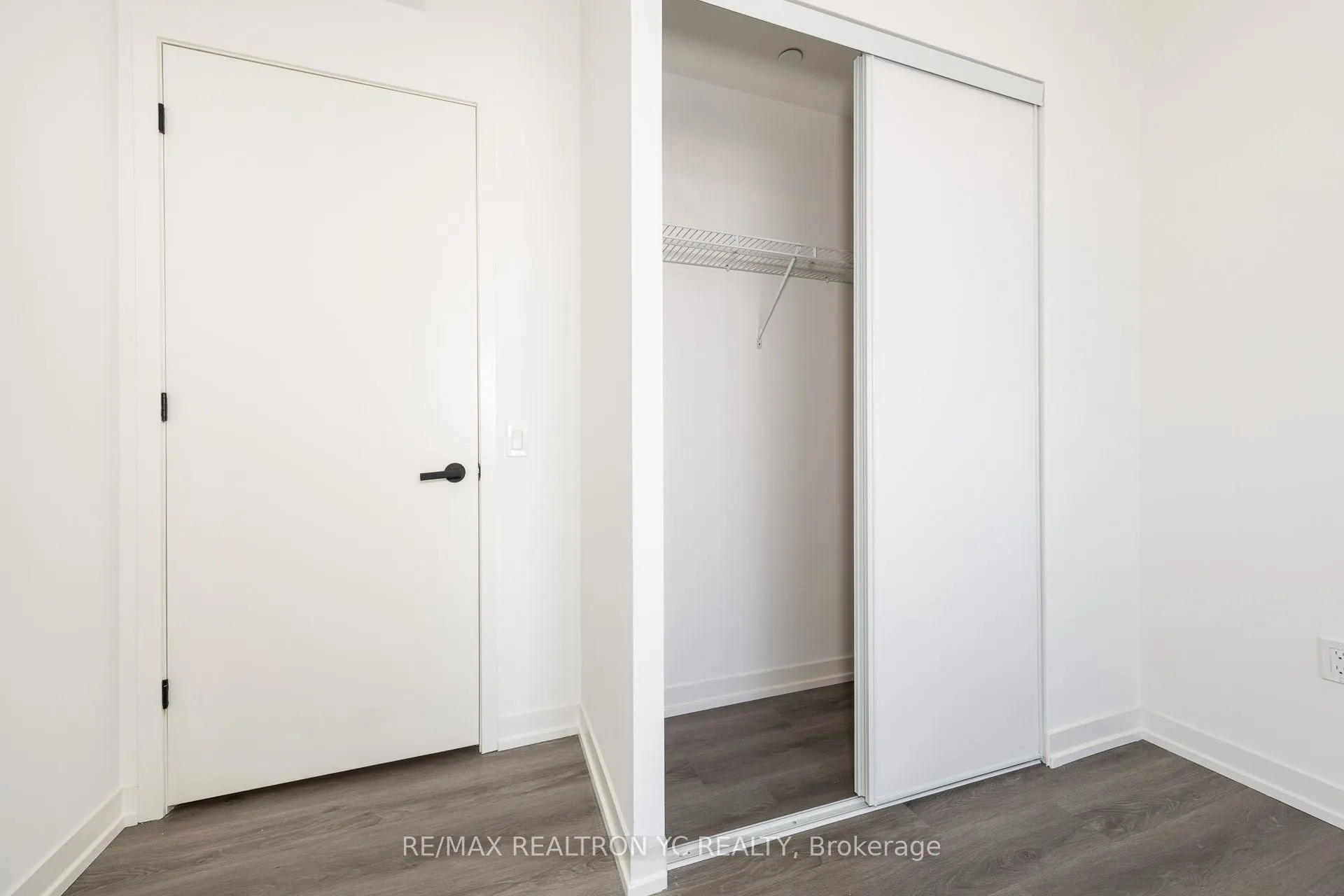 28 Interchange Way, #2705