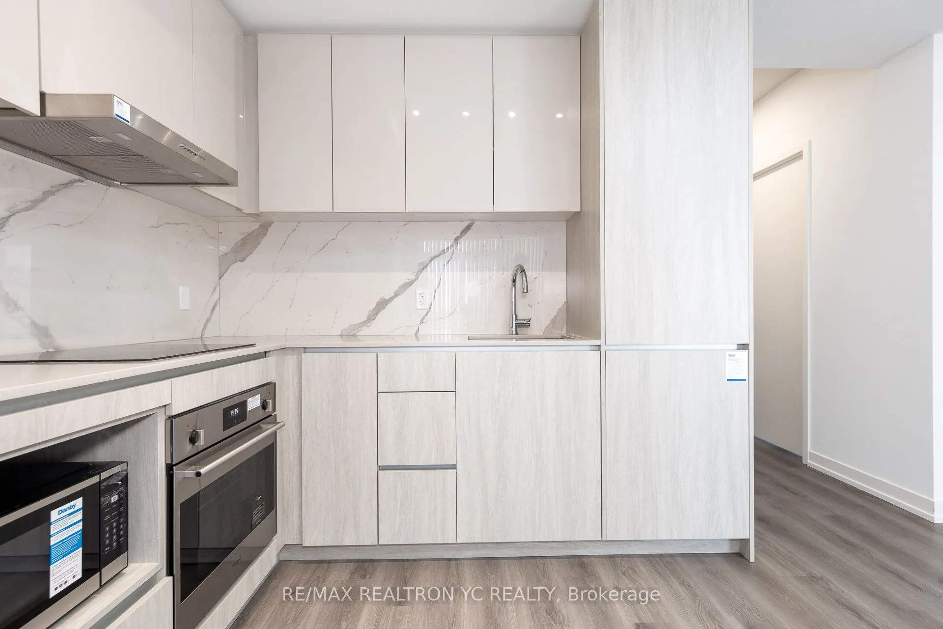 28 Interchange Way, #2705