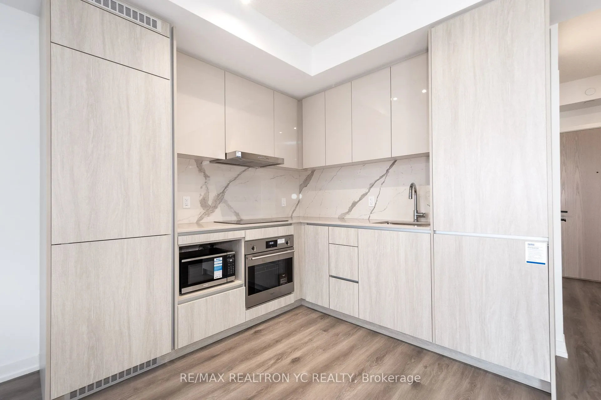 28 Interchange Way, #2705