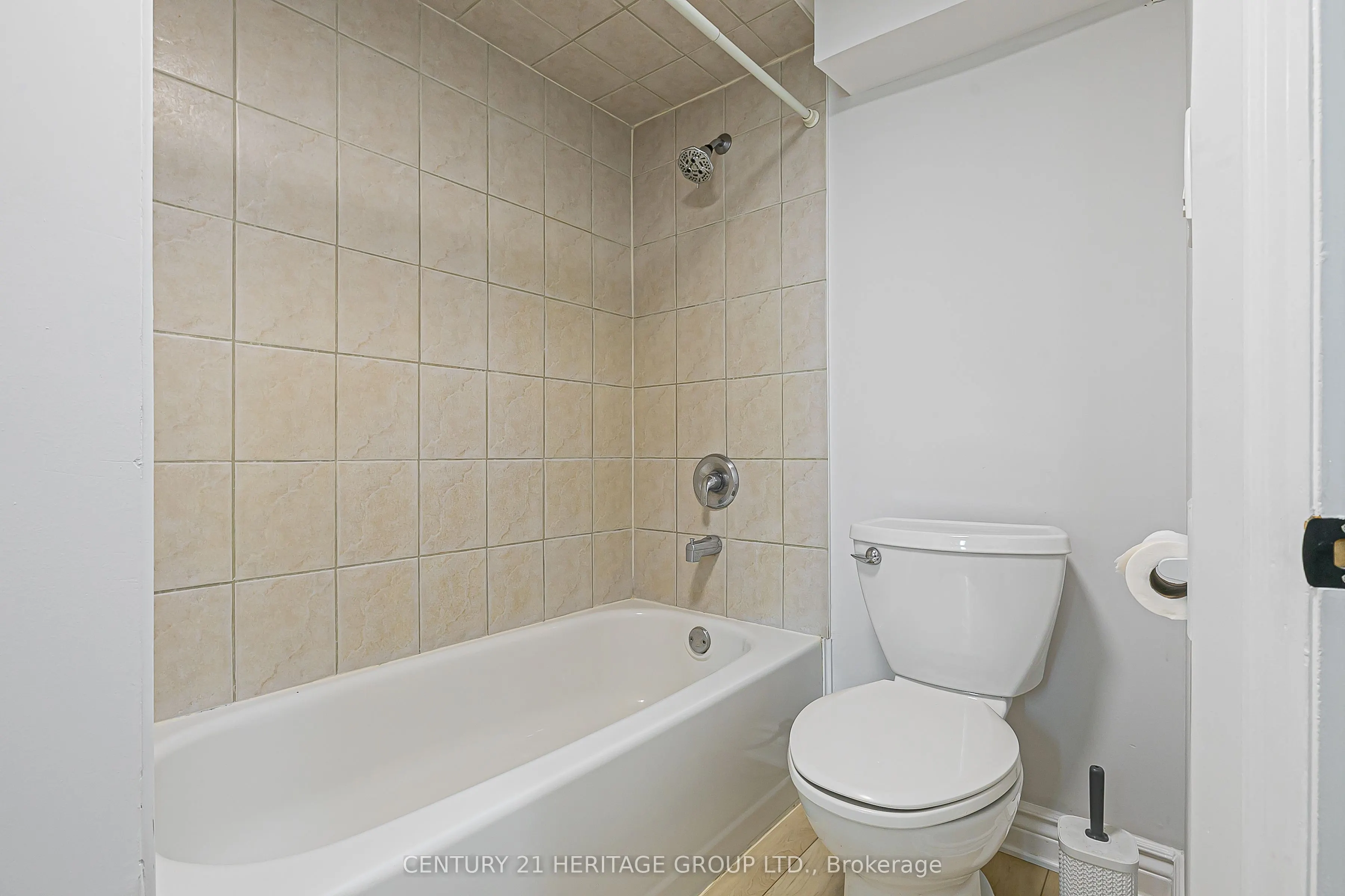 225 Septonne Avenue, #B
