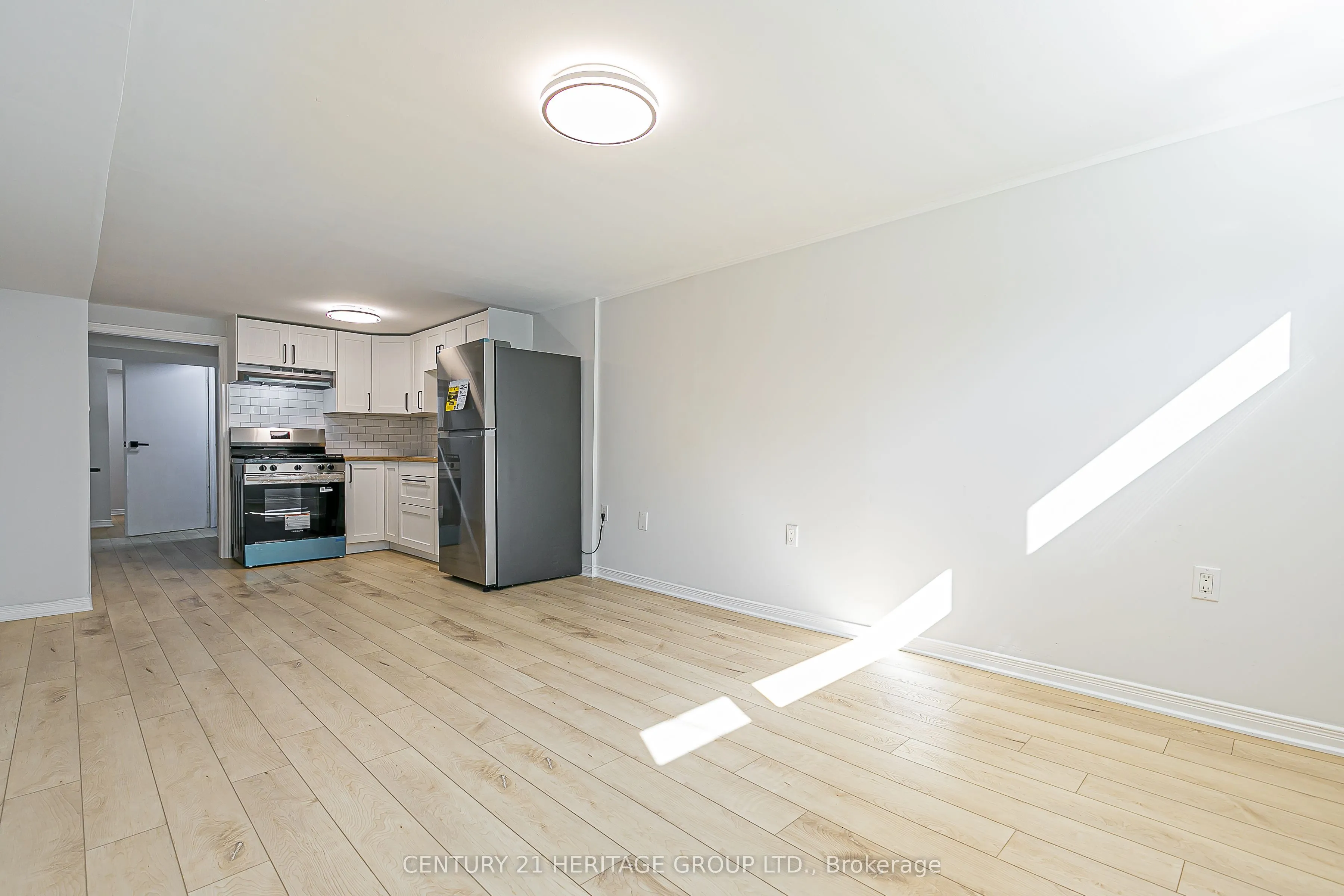 225 Septonne Avenue, #B