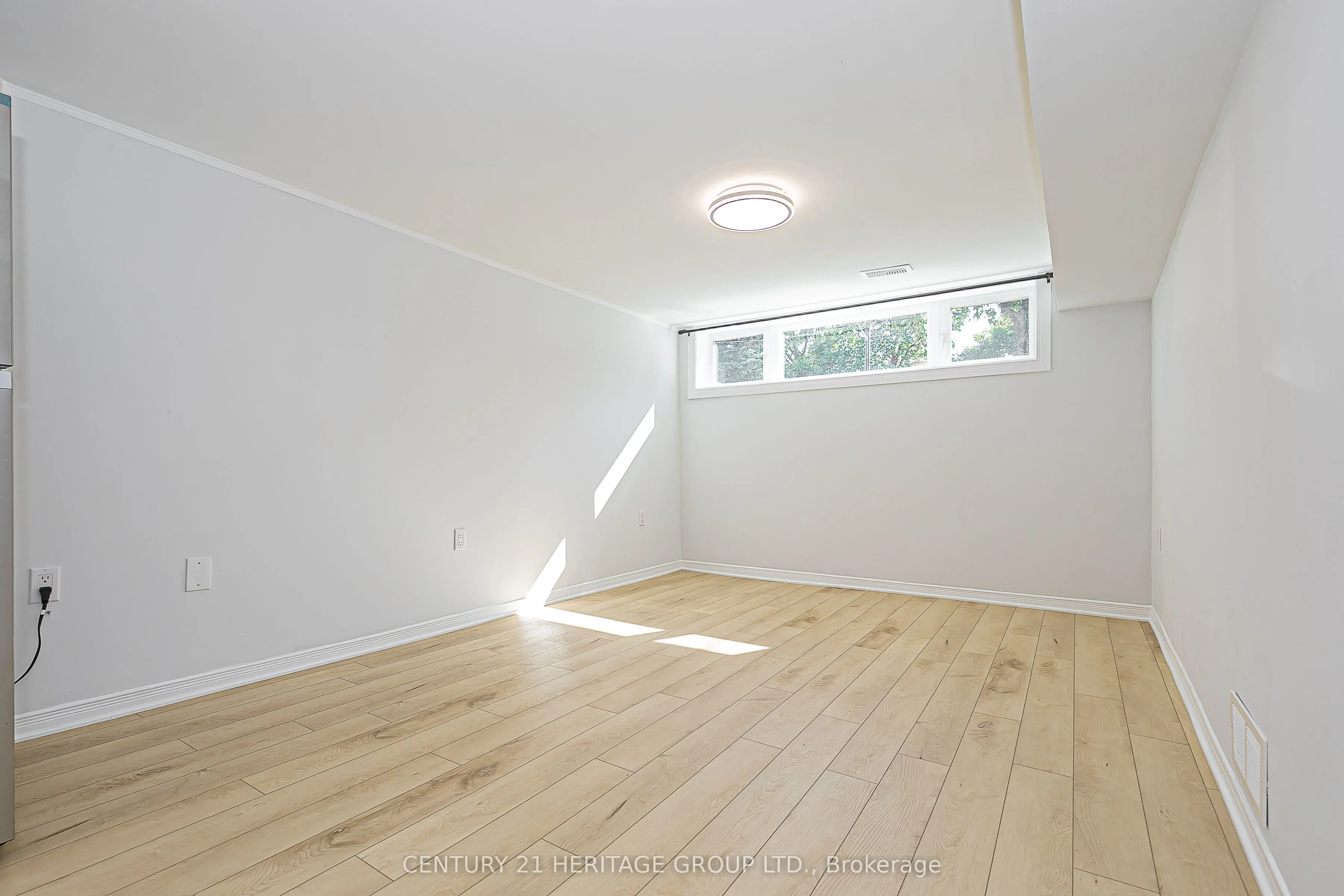 225 Septonne Avenue, #B