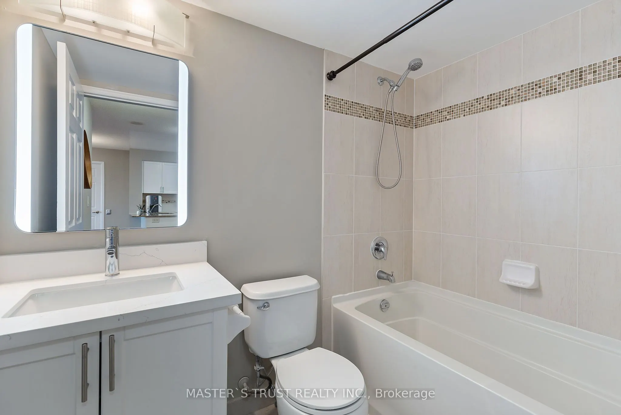 75 King William Crescent, #411