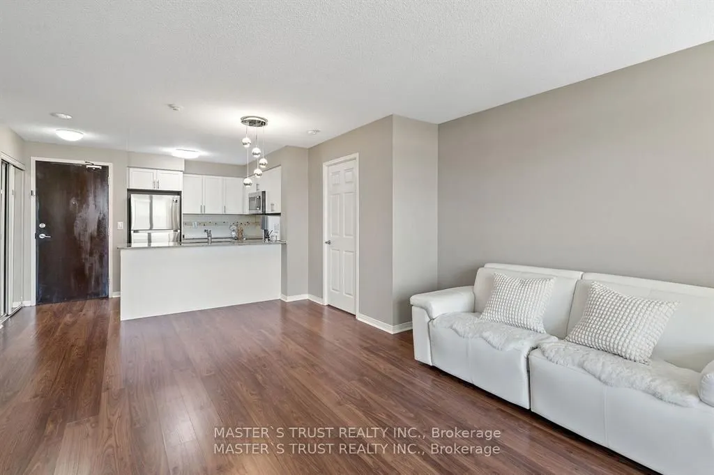 75 King William Crescent, #411