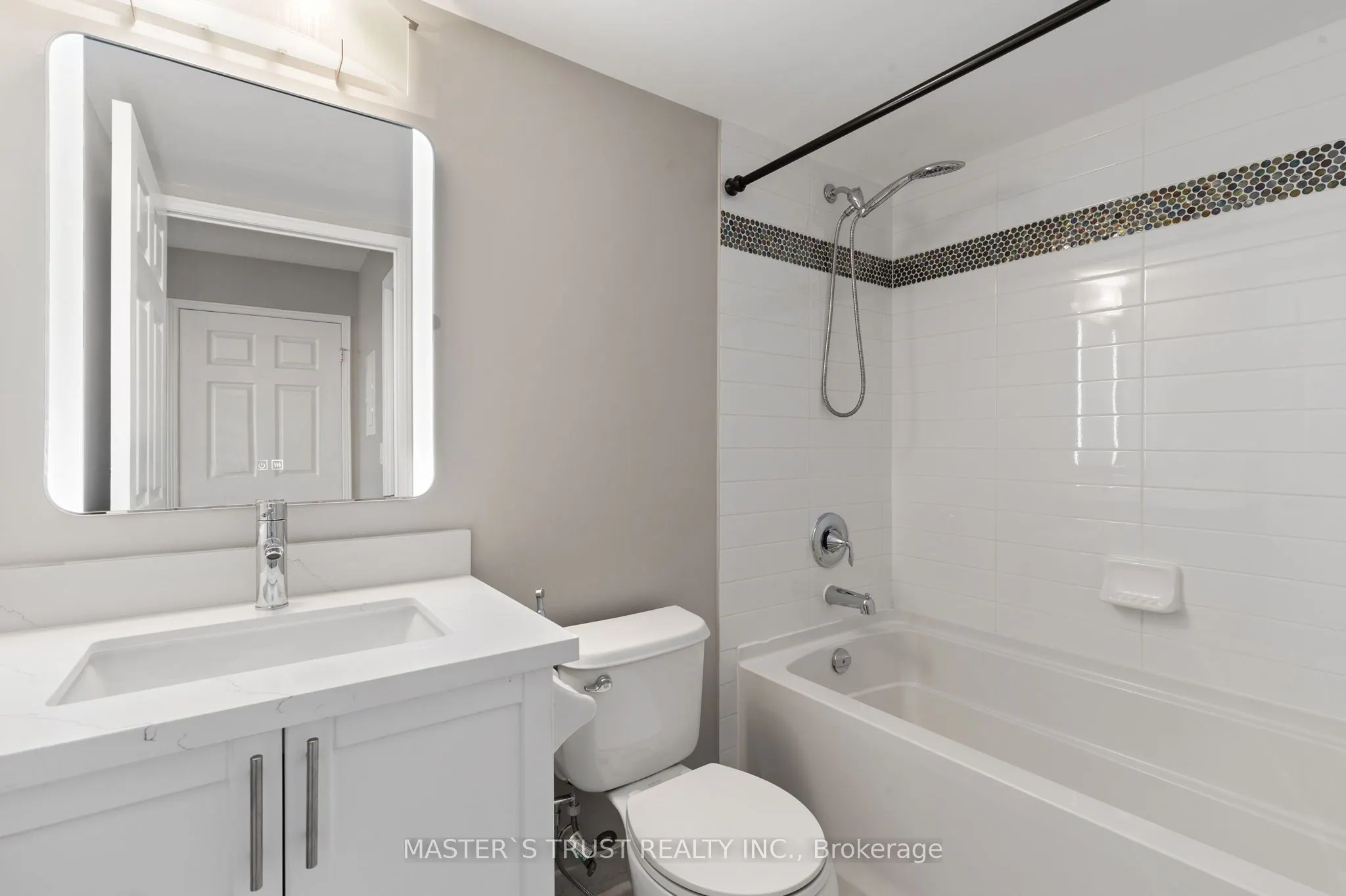 75 King William Crescent, #411