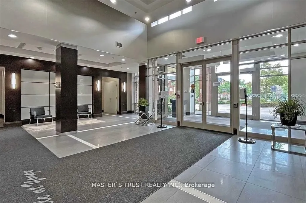 75 King William Crescent, #411
