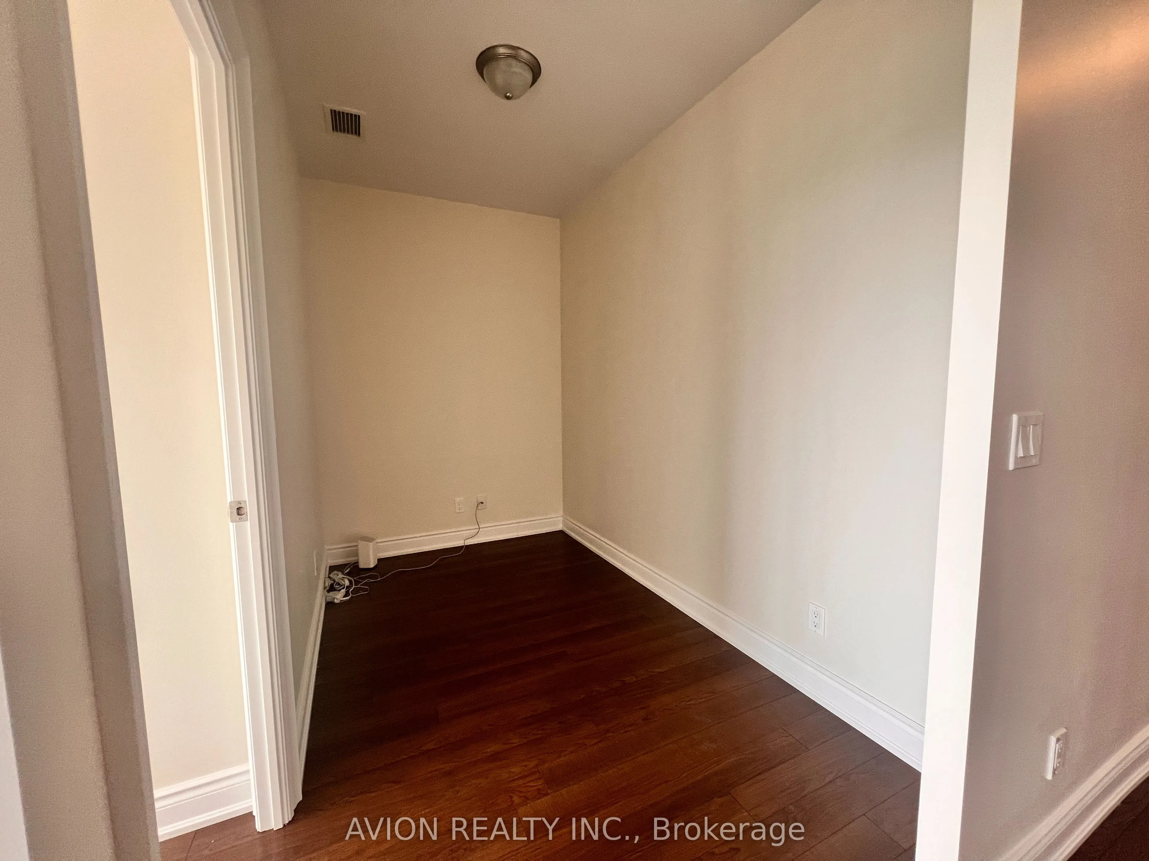 99 South Town Centre Boulevard, #B1207