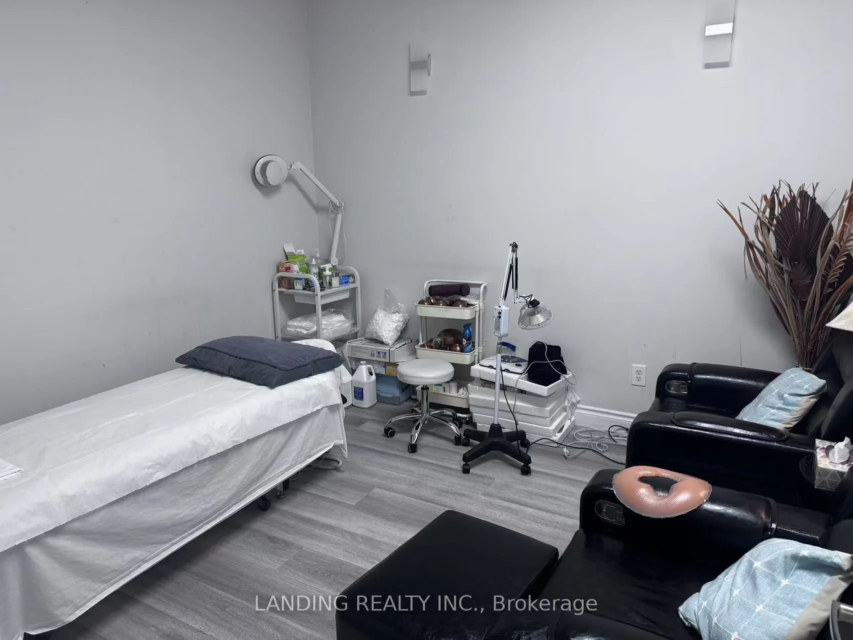 4080 Steeles Avenue E, #7