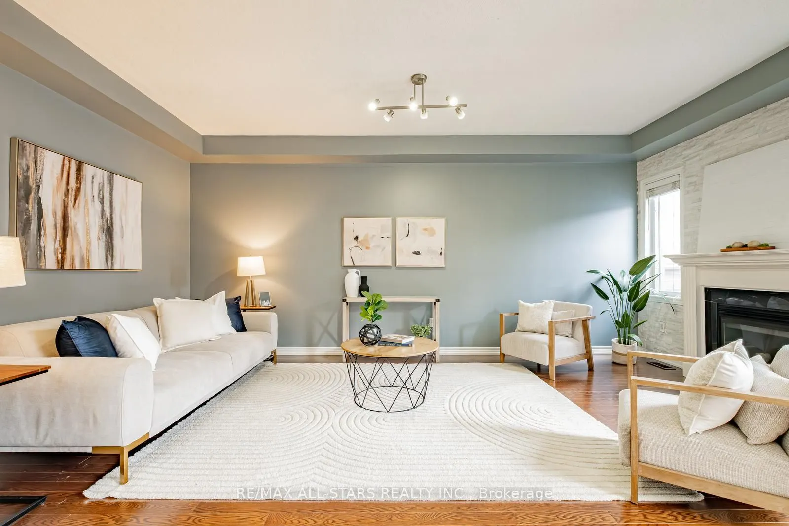 225 Delbert Circle