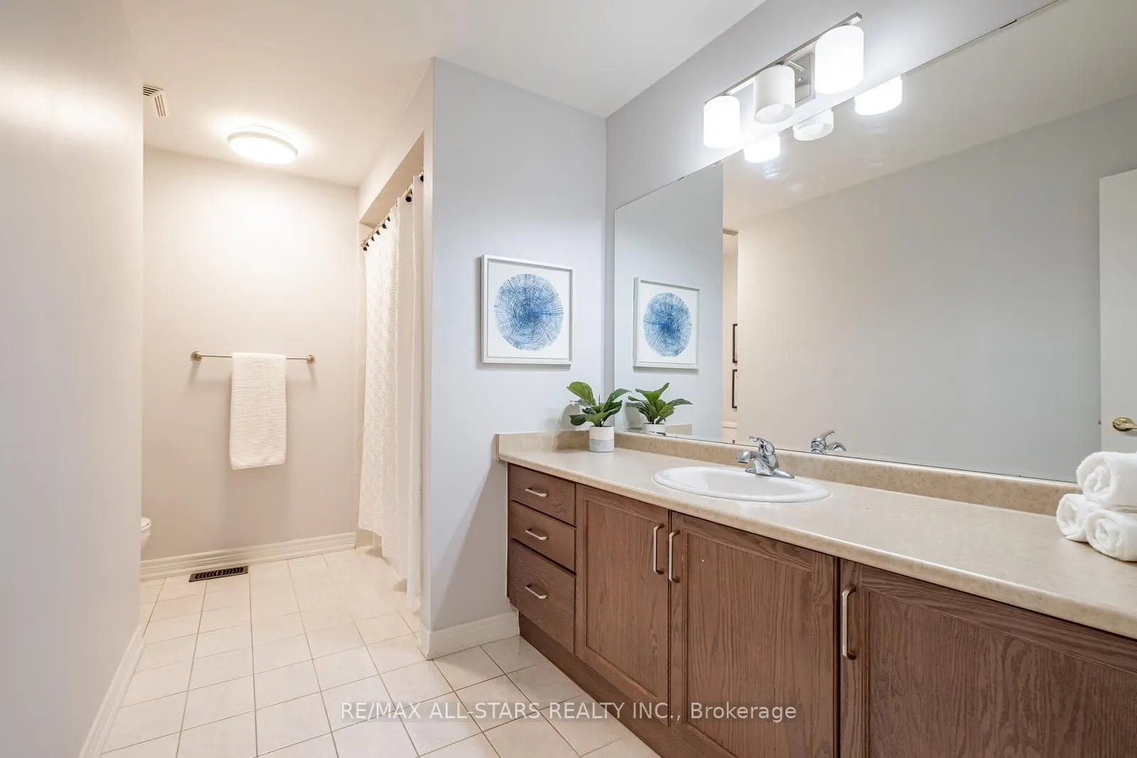 225 Delbert Circle