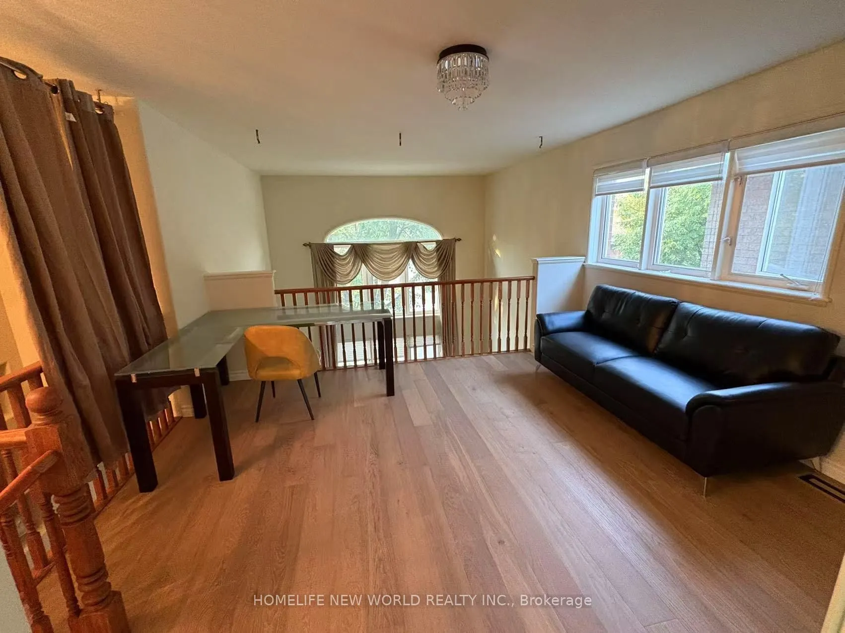 41 Majestic Drive, #UPPER PRIM