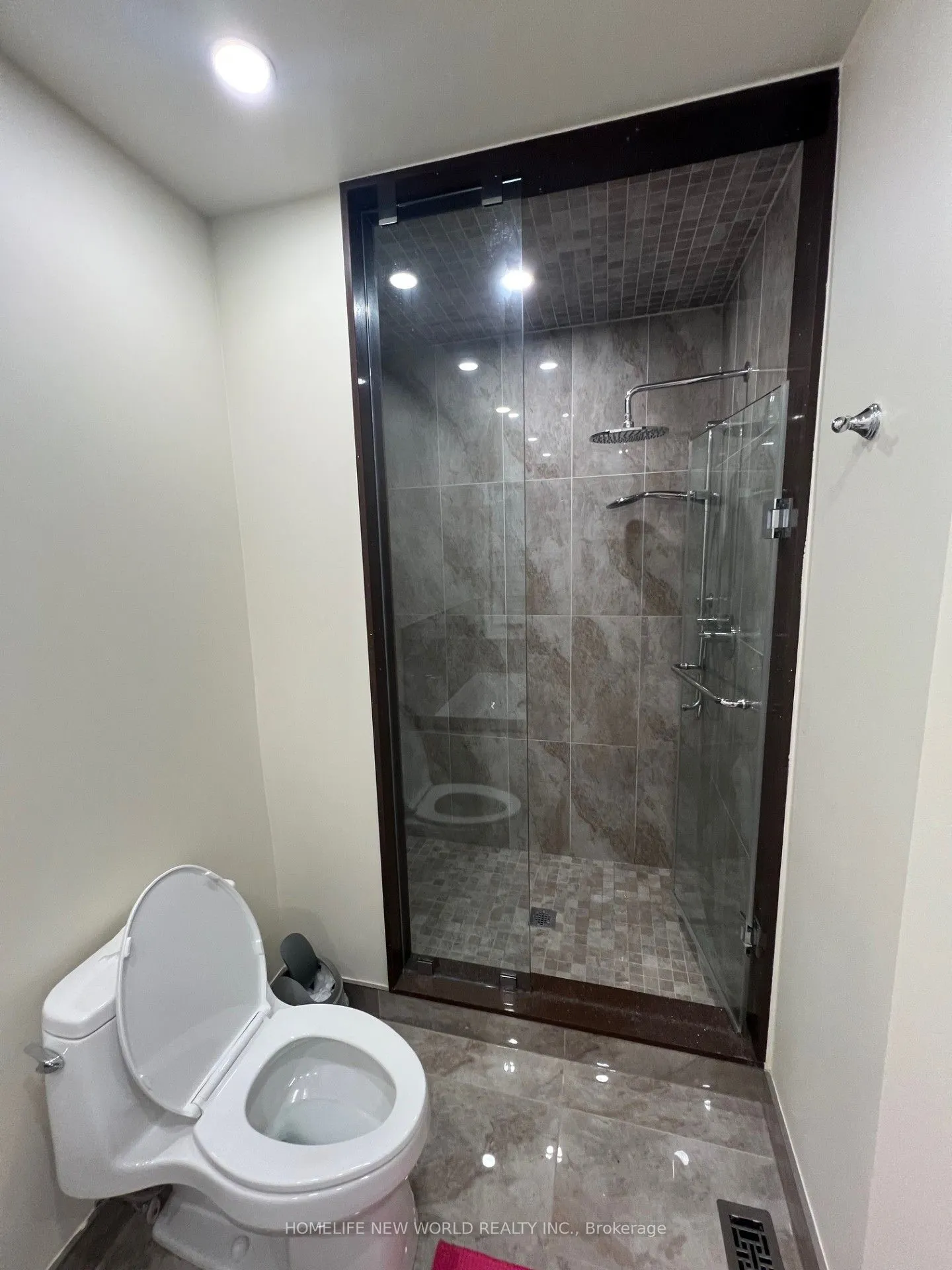 41 Majestic Drive, #UPPER PRIM