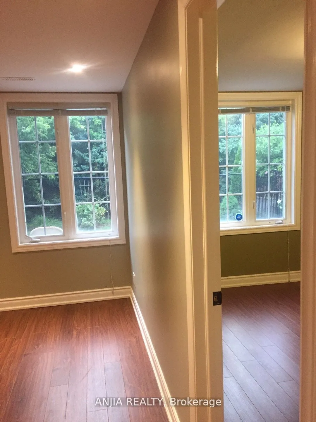 103 Castleglen Boulevard, #Bsmt