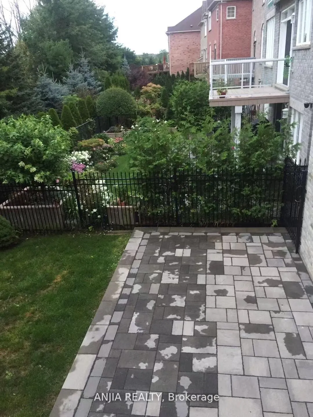 103 Castleglen Boulevard, #Bsmt