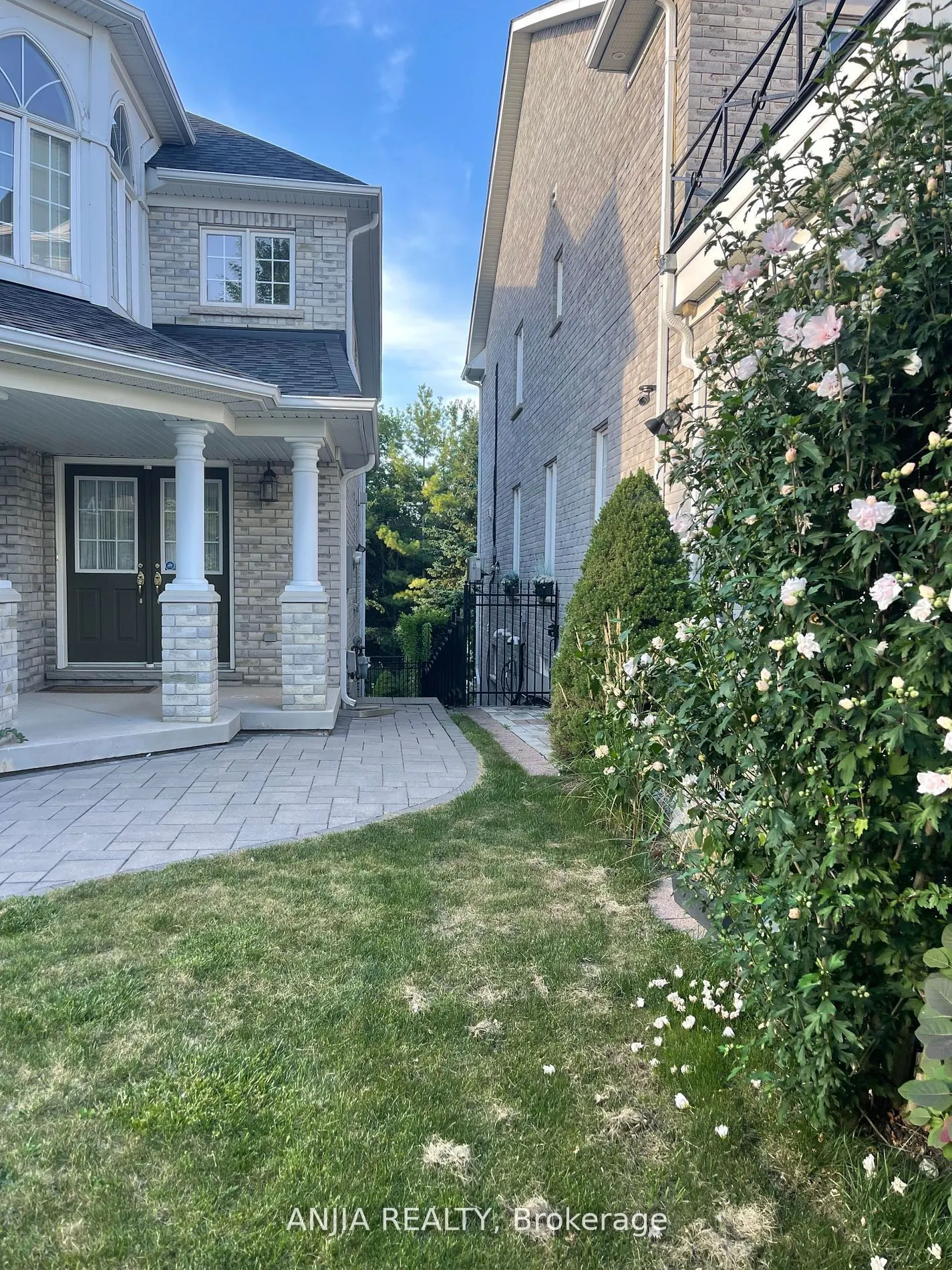 103 Castleglen Boulevard, #Bsmt