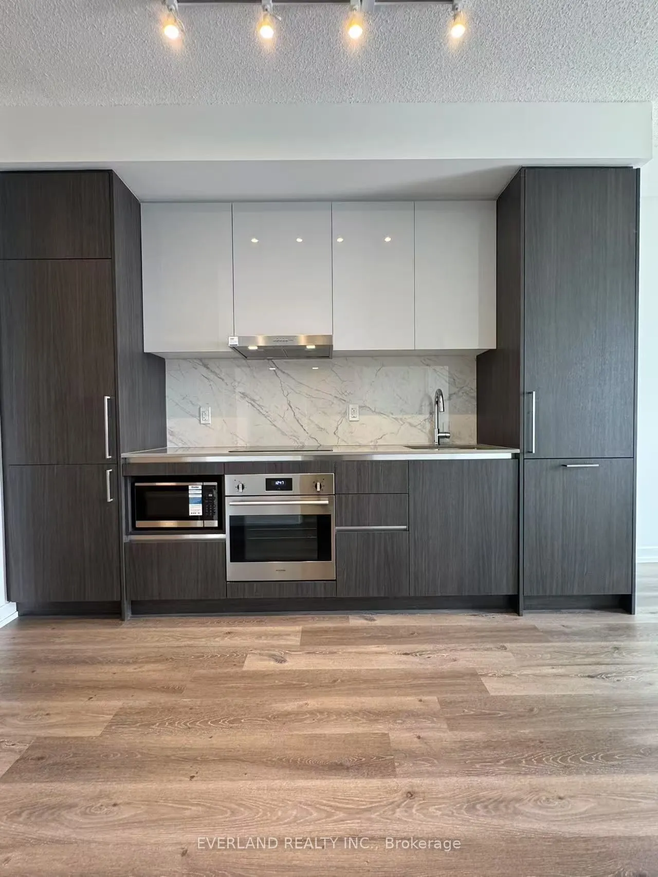 225 Commerce Street, #6305