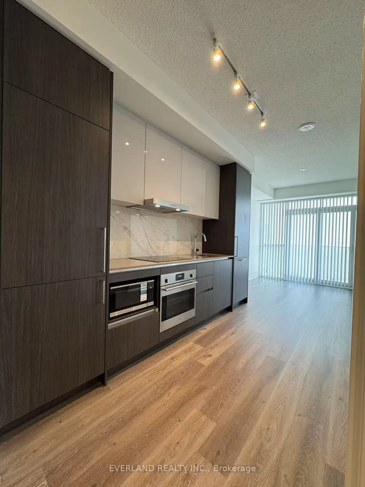 225 Commerce Street, #6305
