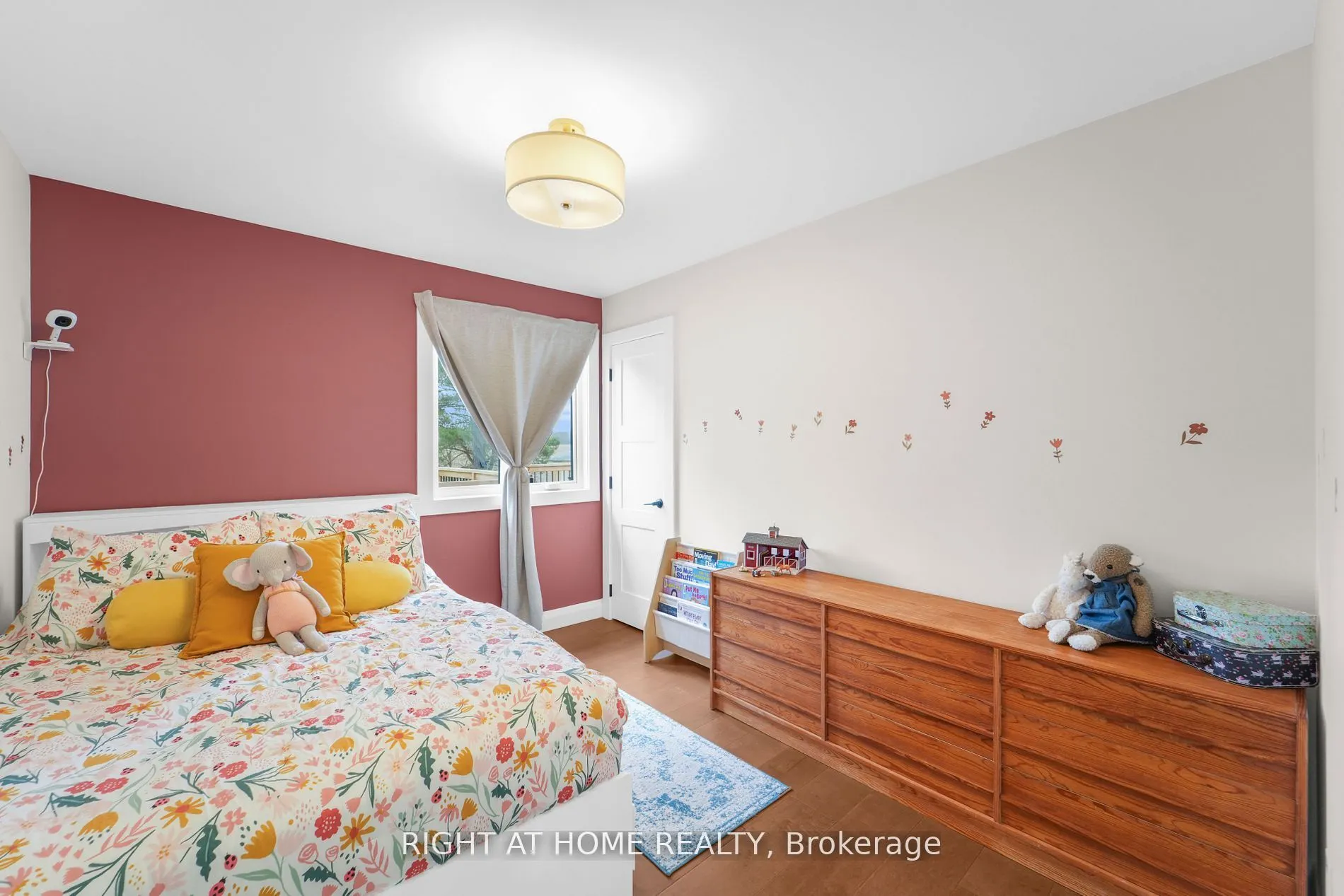17083 Warden Avenue