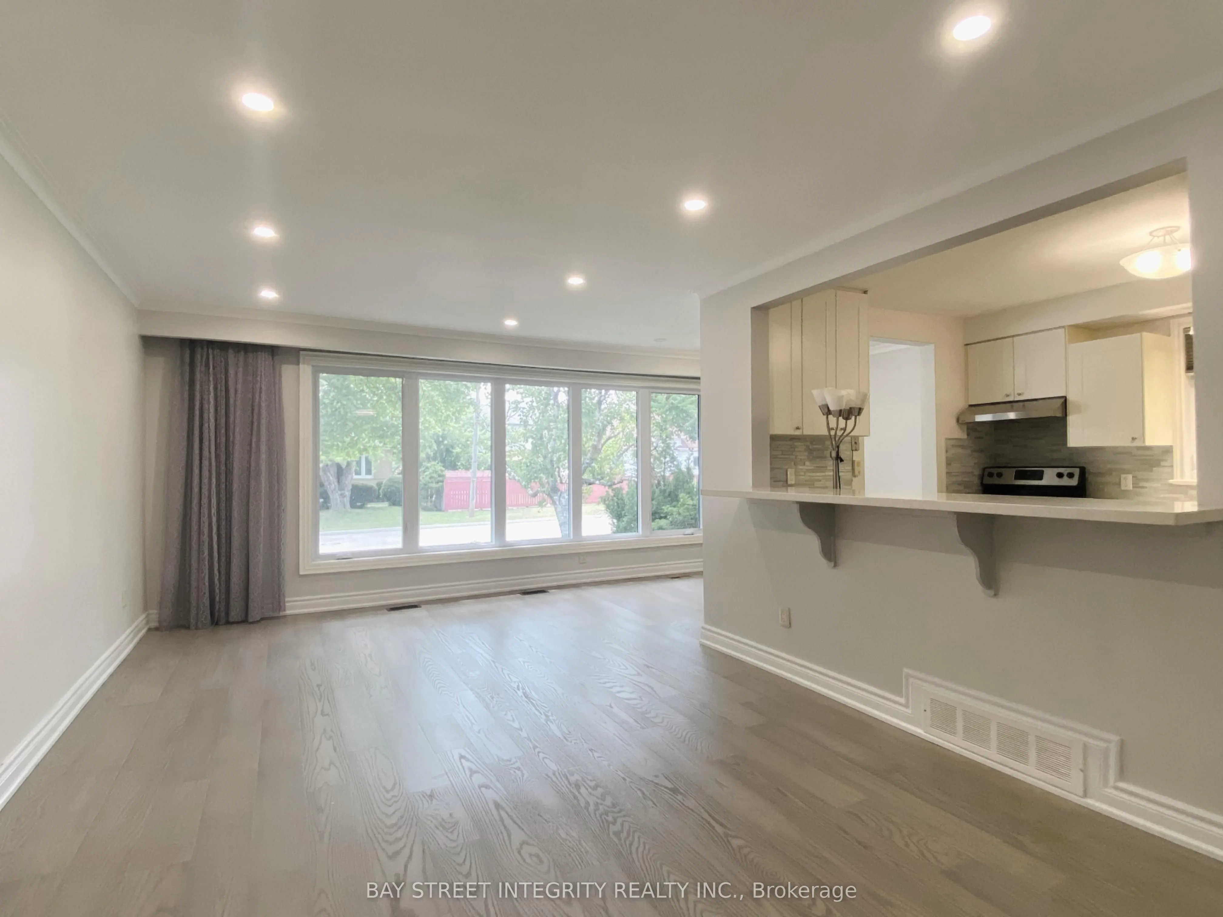 207 Maple Avenue