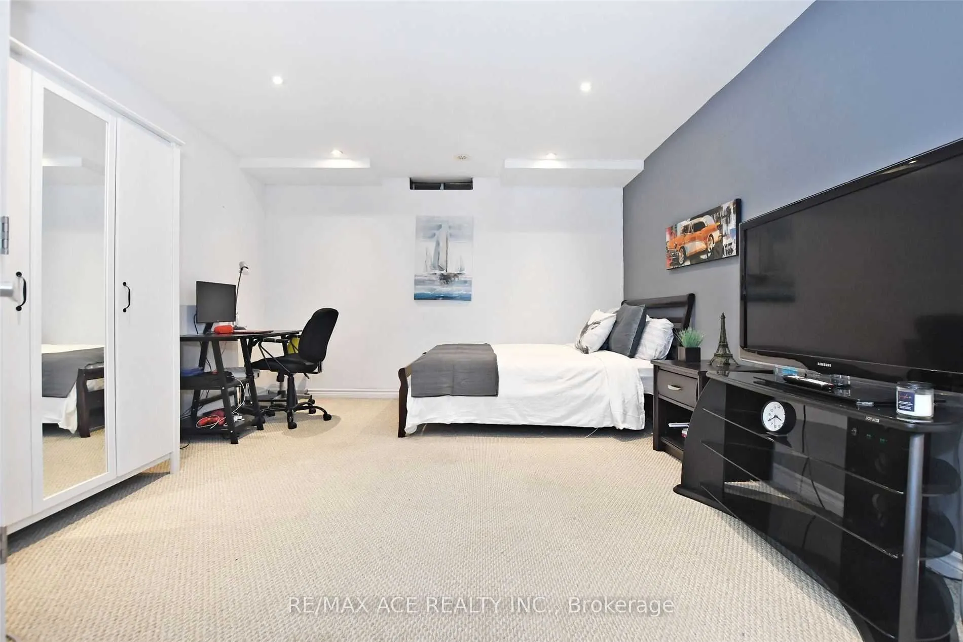 52 Cliff Gunn Road