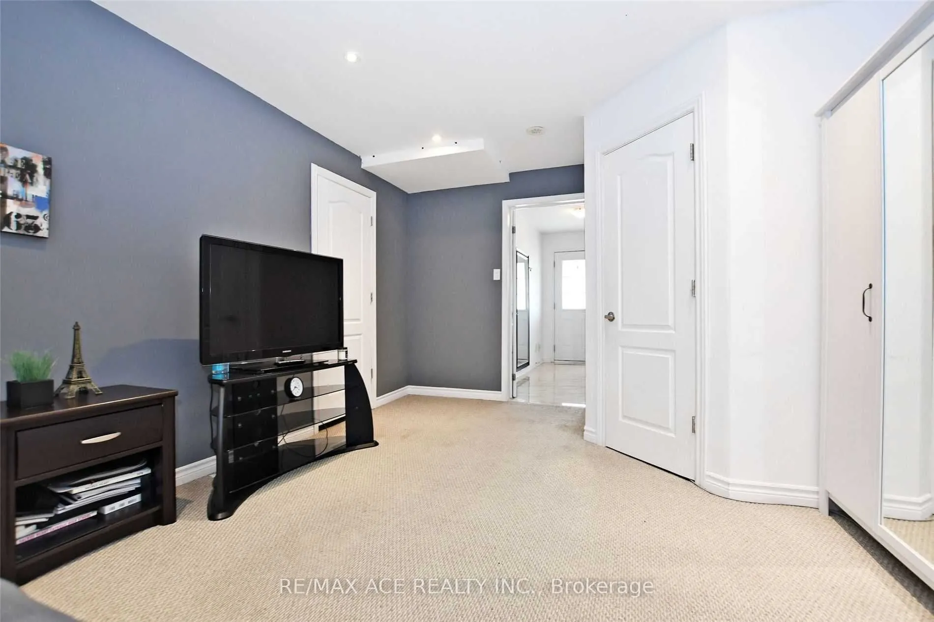 52 Cliff Gunn Road