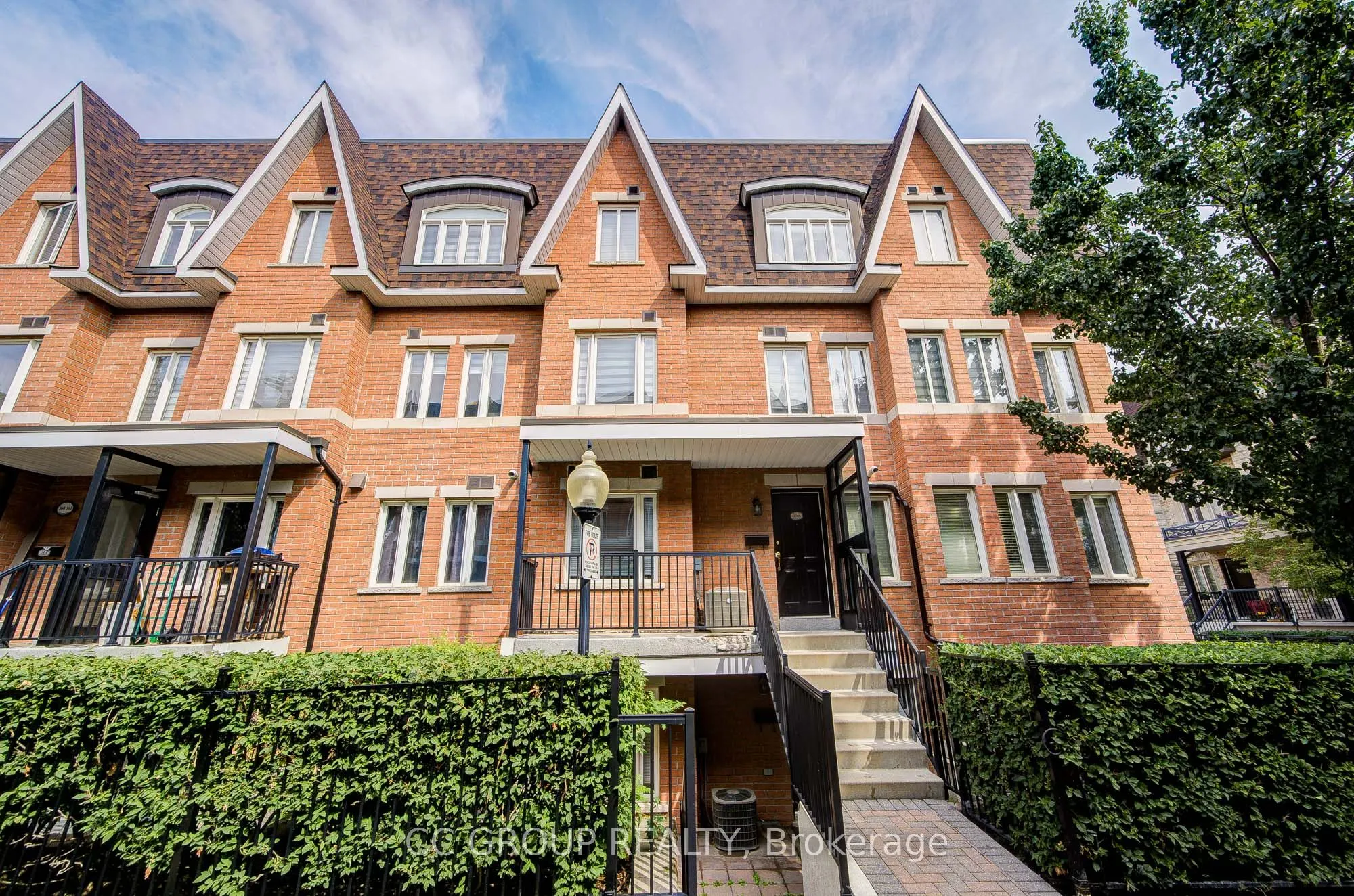 312 John Street, #359