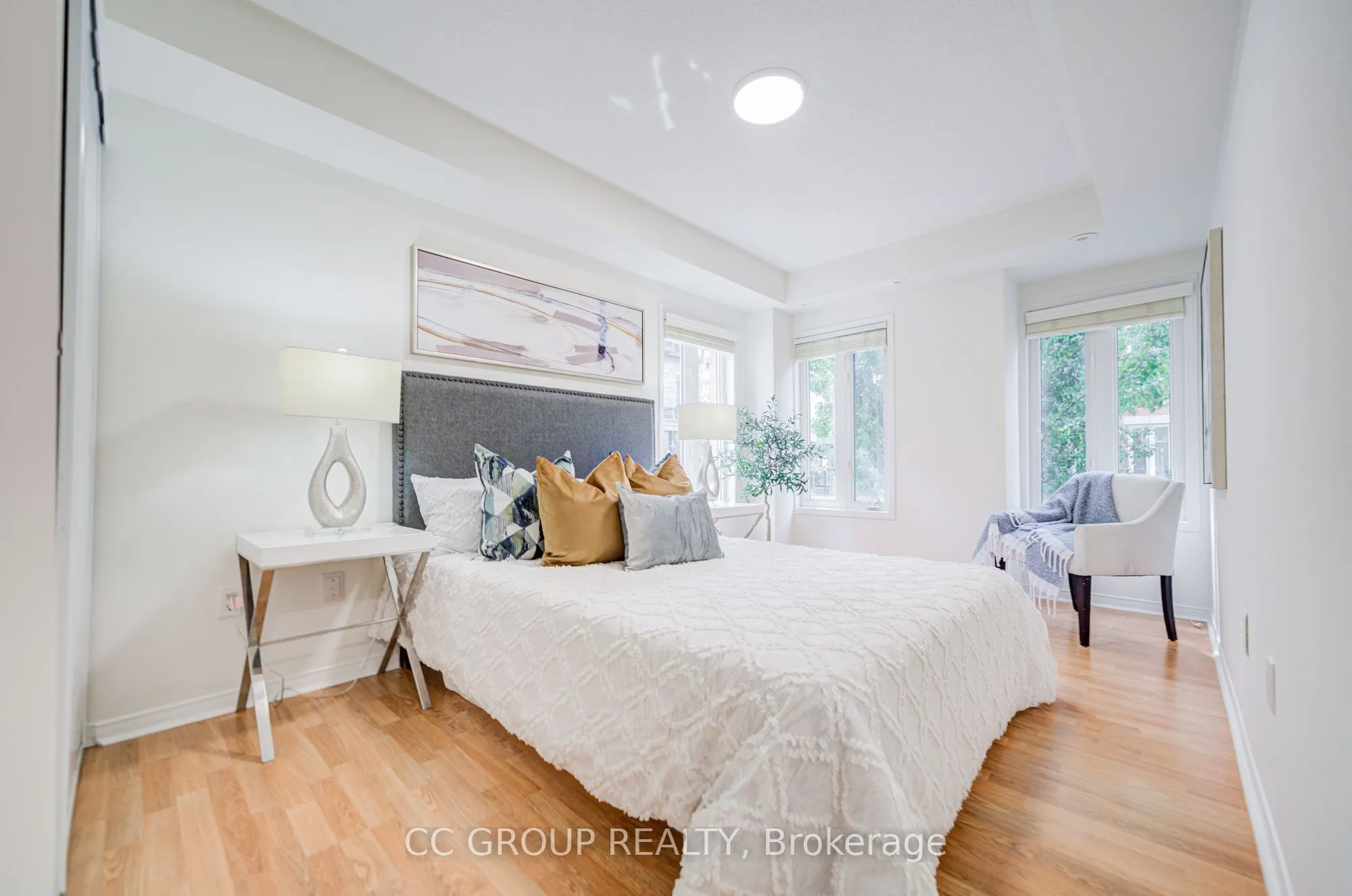 312 John Street, #359