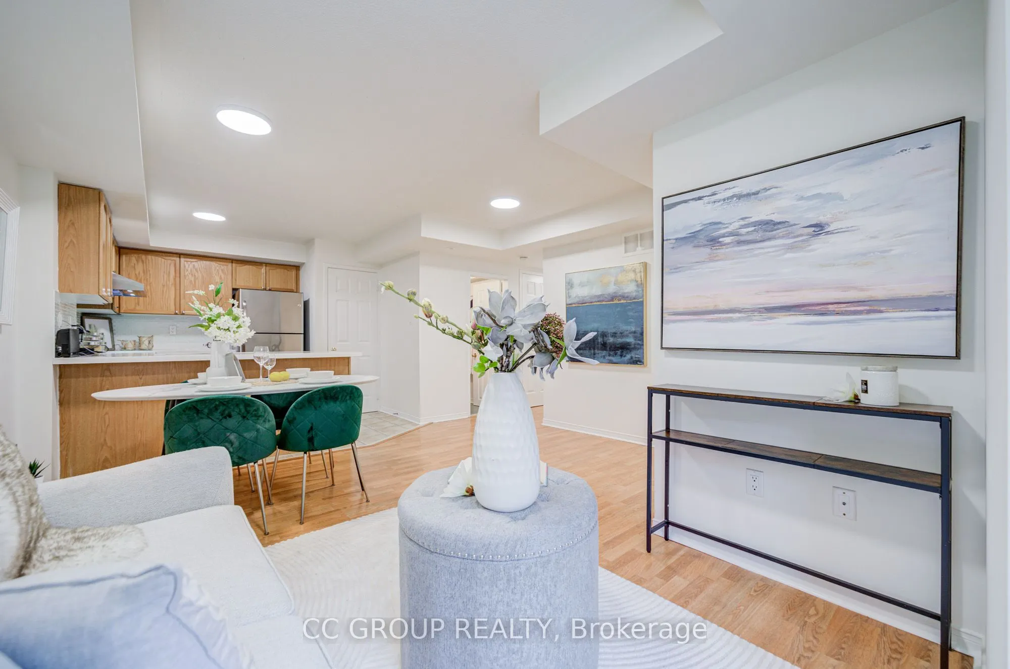 312 John Street, #359