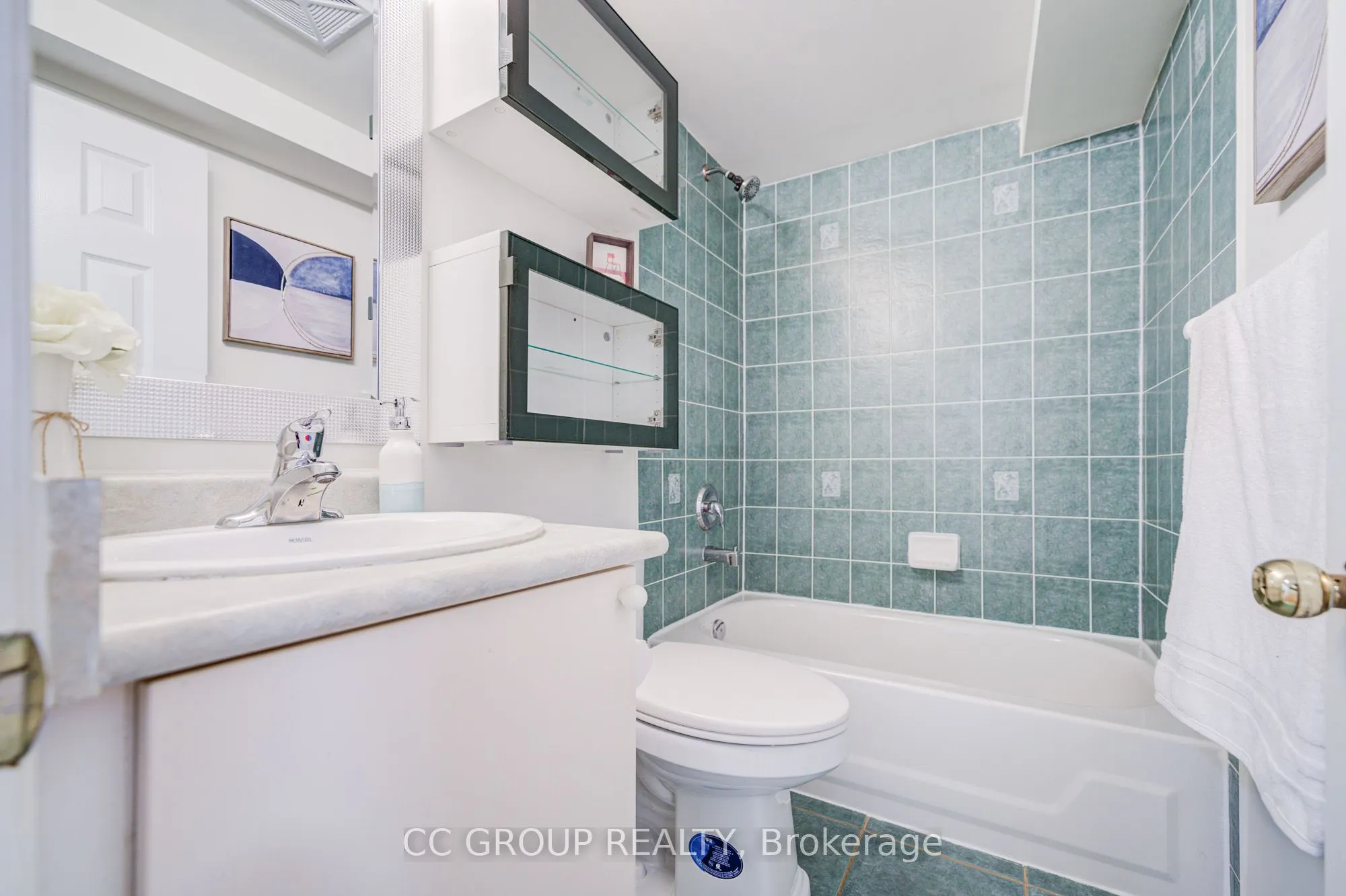 312 John Street, #359