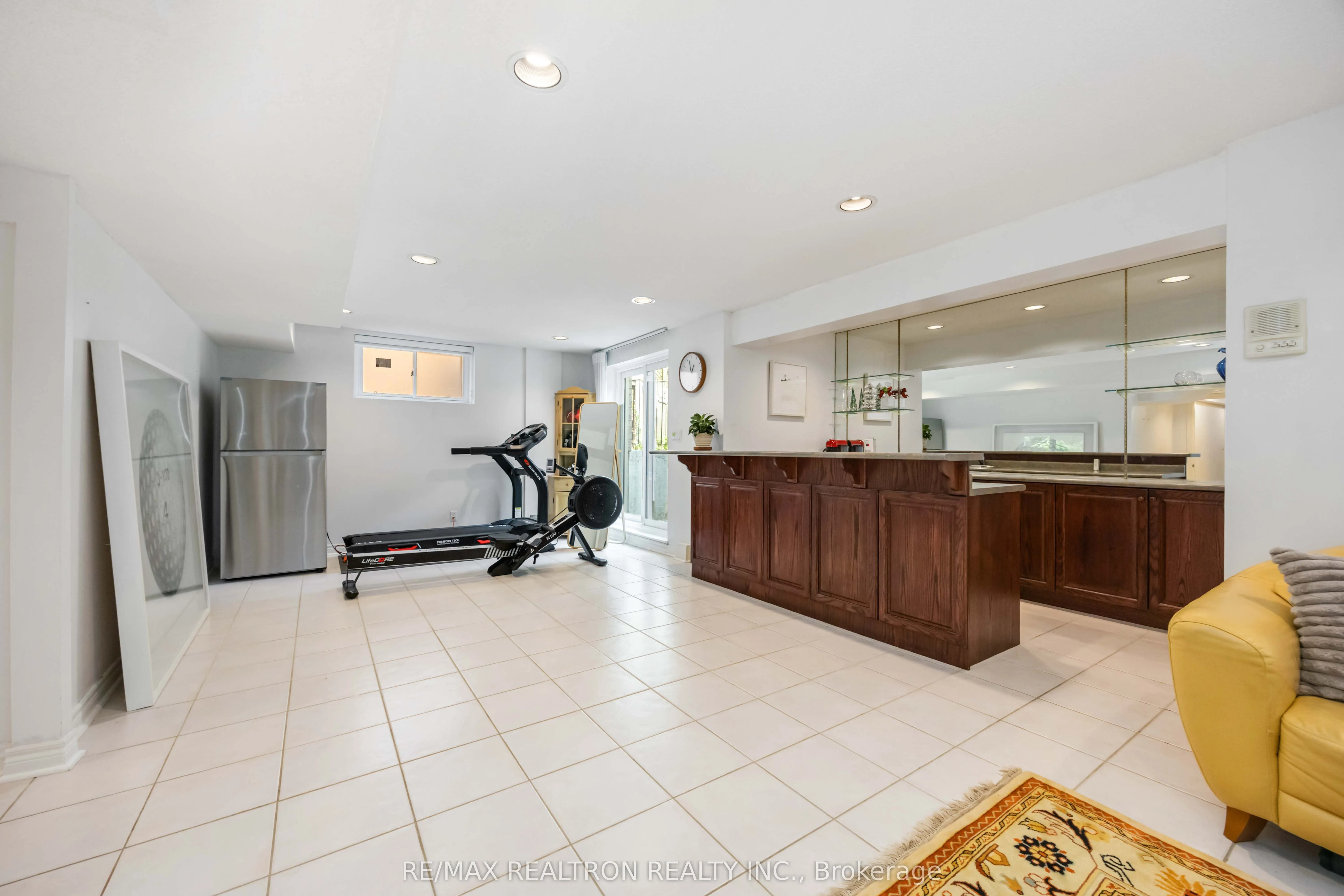 77 Sprucewood Drive