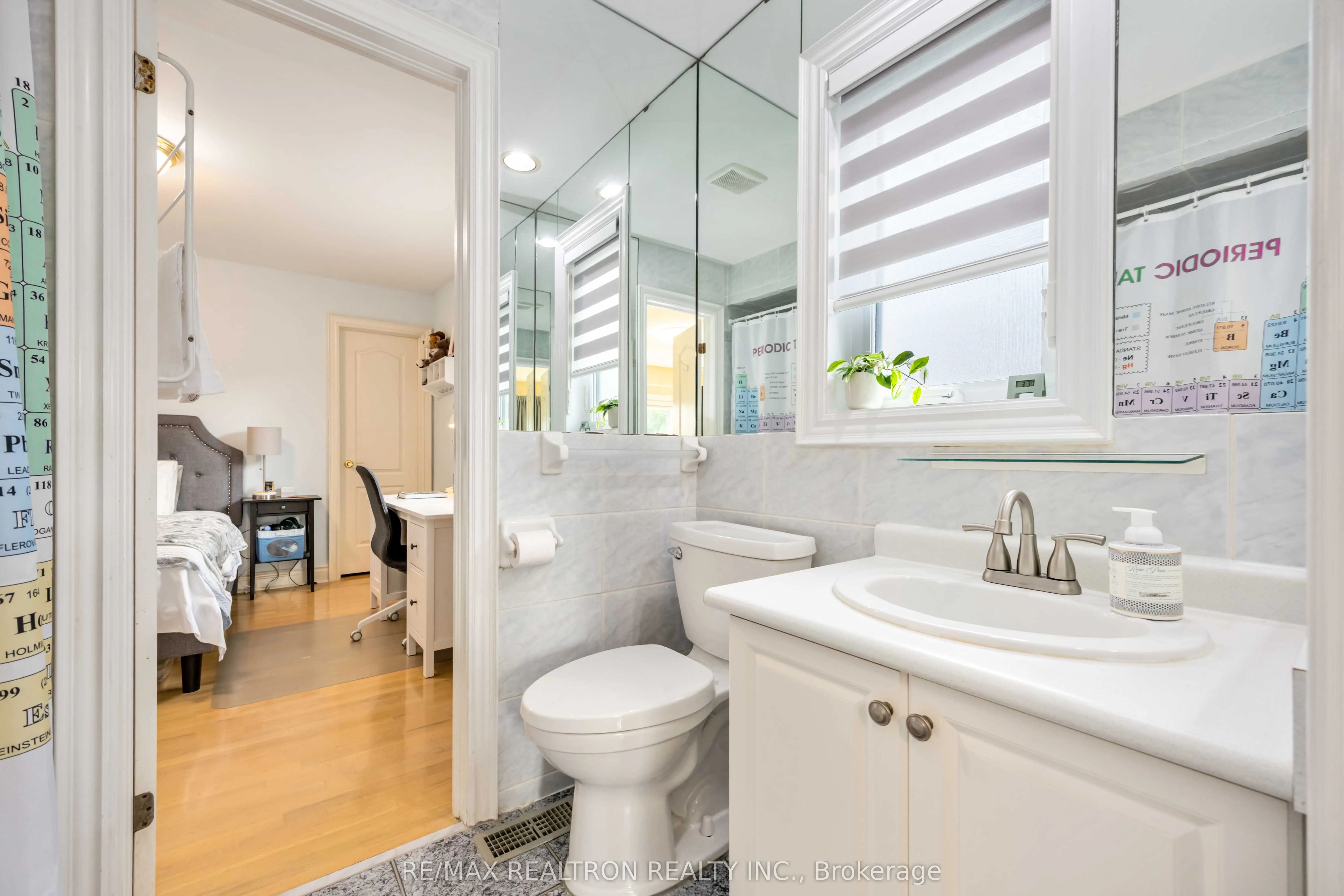 77 Sprucewood Drive