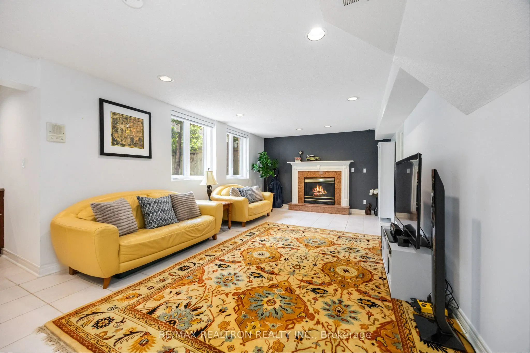 77 Sprucewood Drive