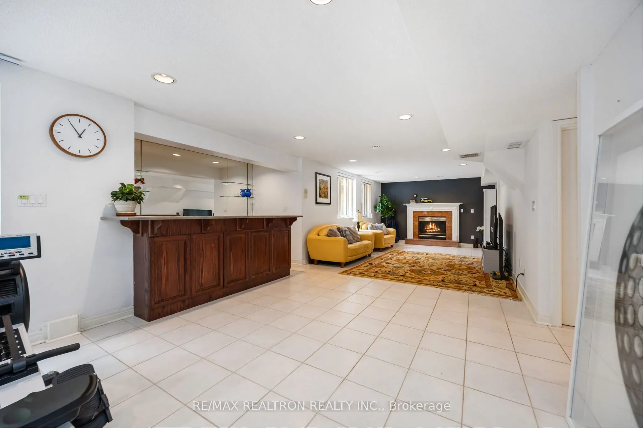 77 Sprucewood Drive