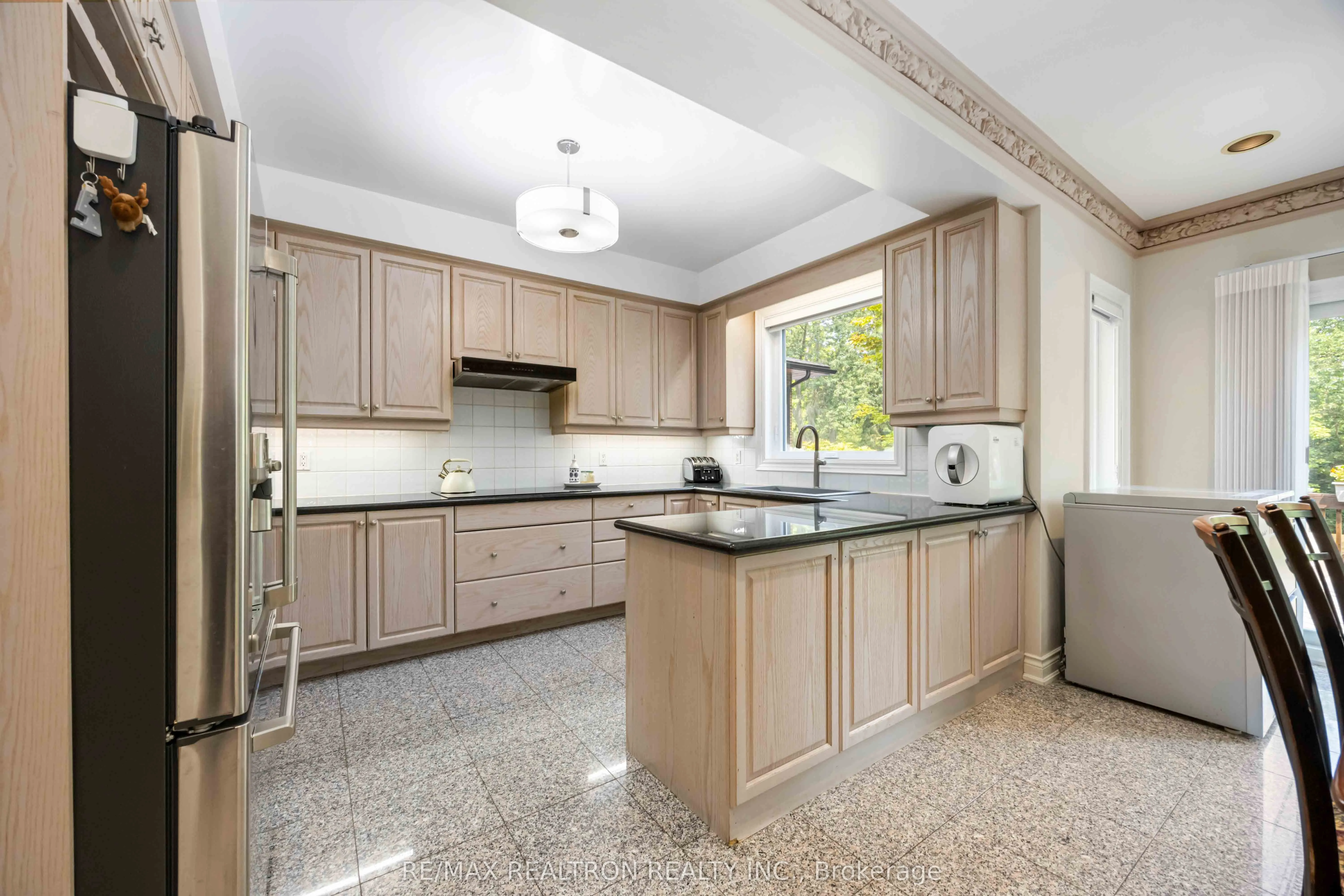 77 Sprucewood Drive
