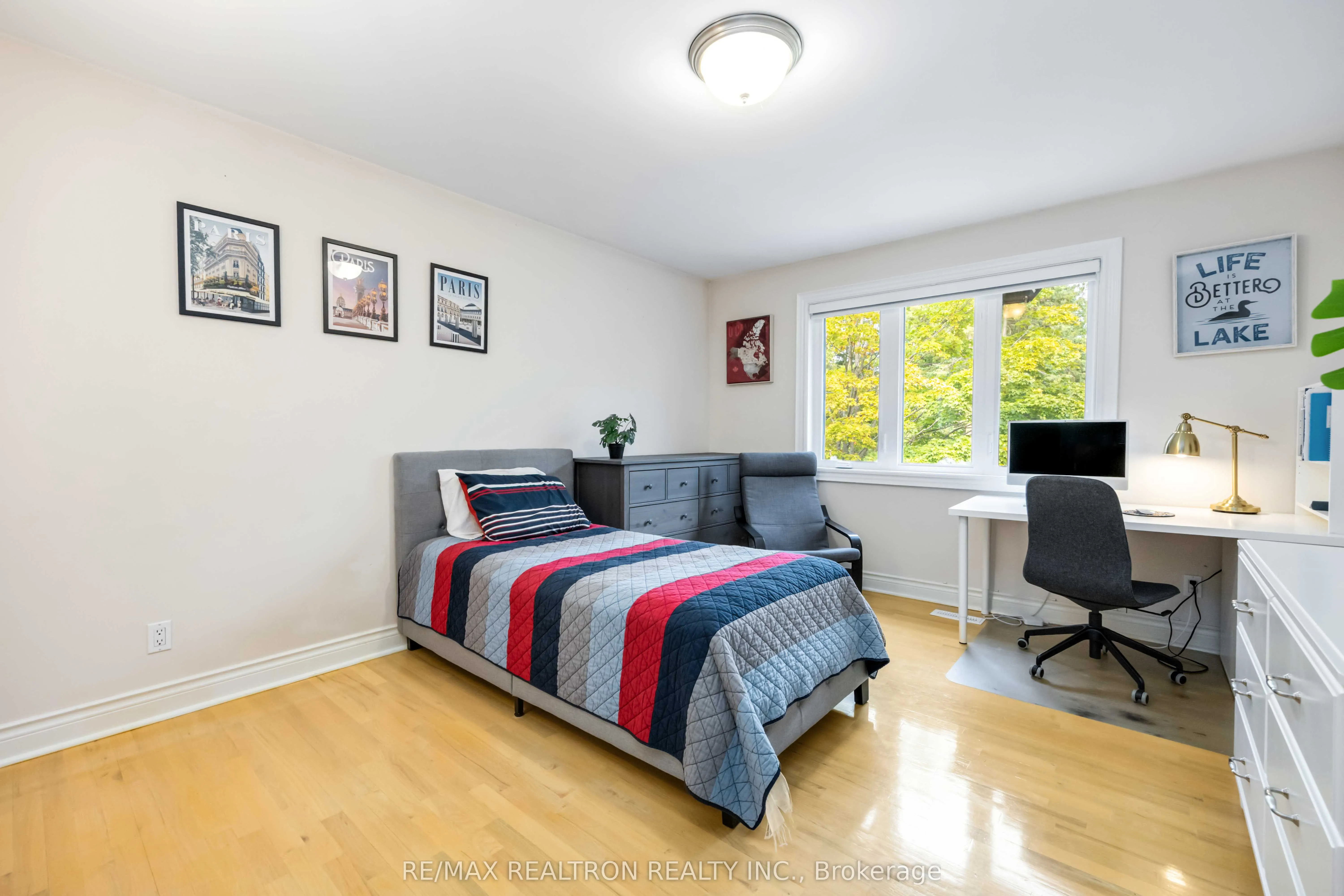 77 Sprucewood Drive