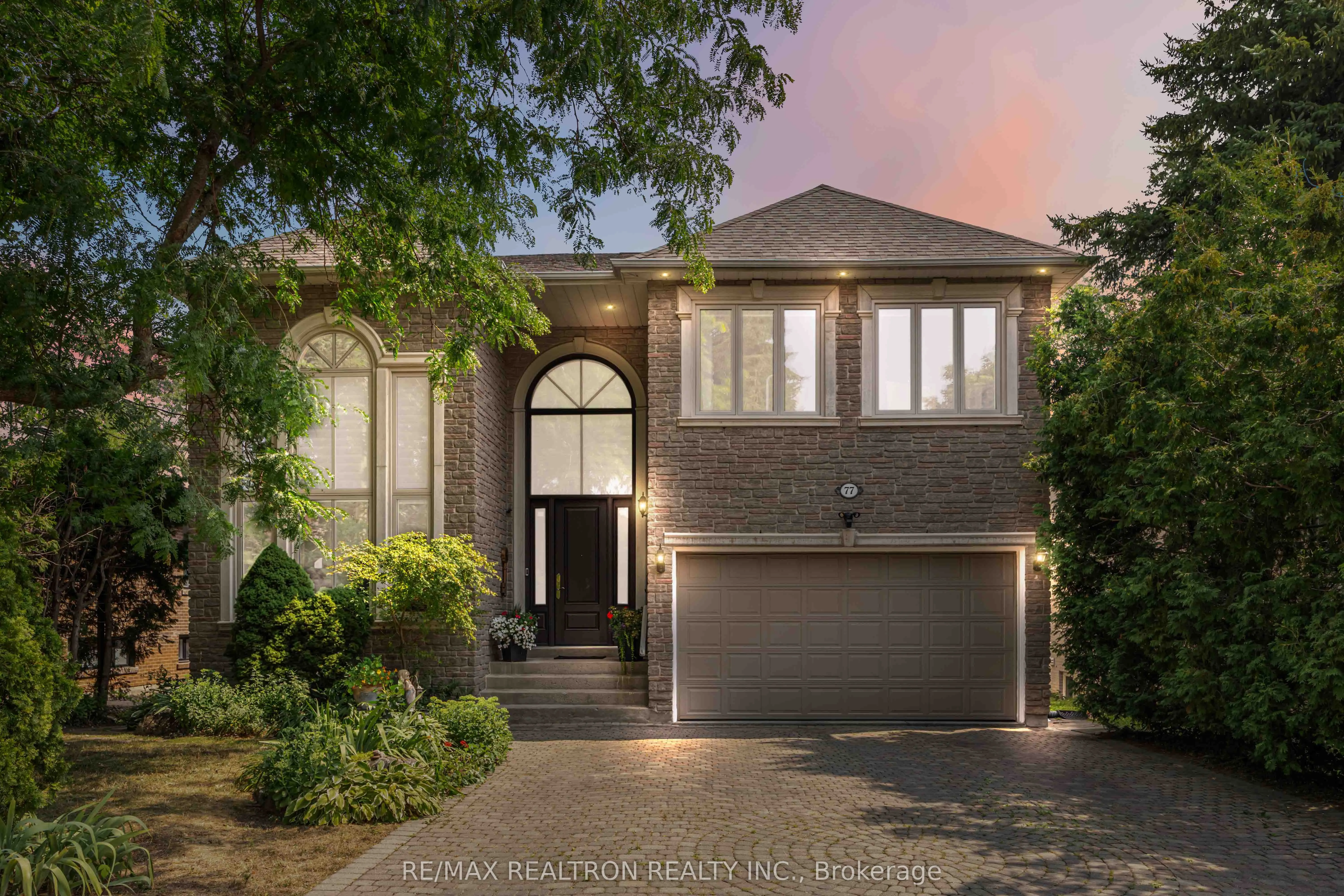 77 Sprucewood Drive