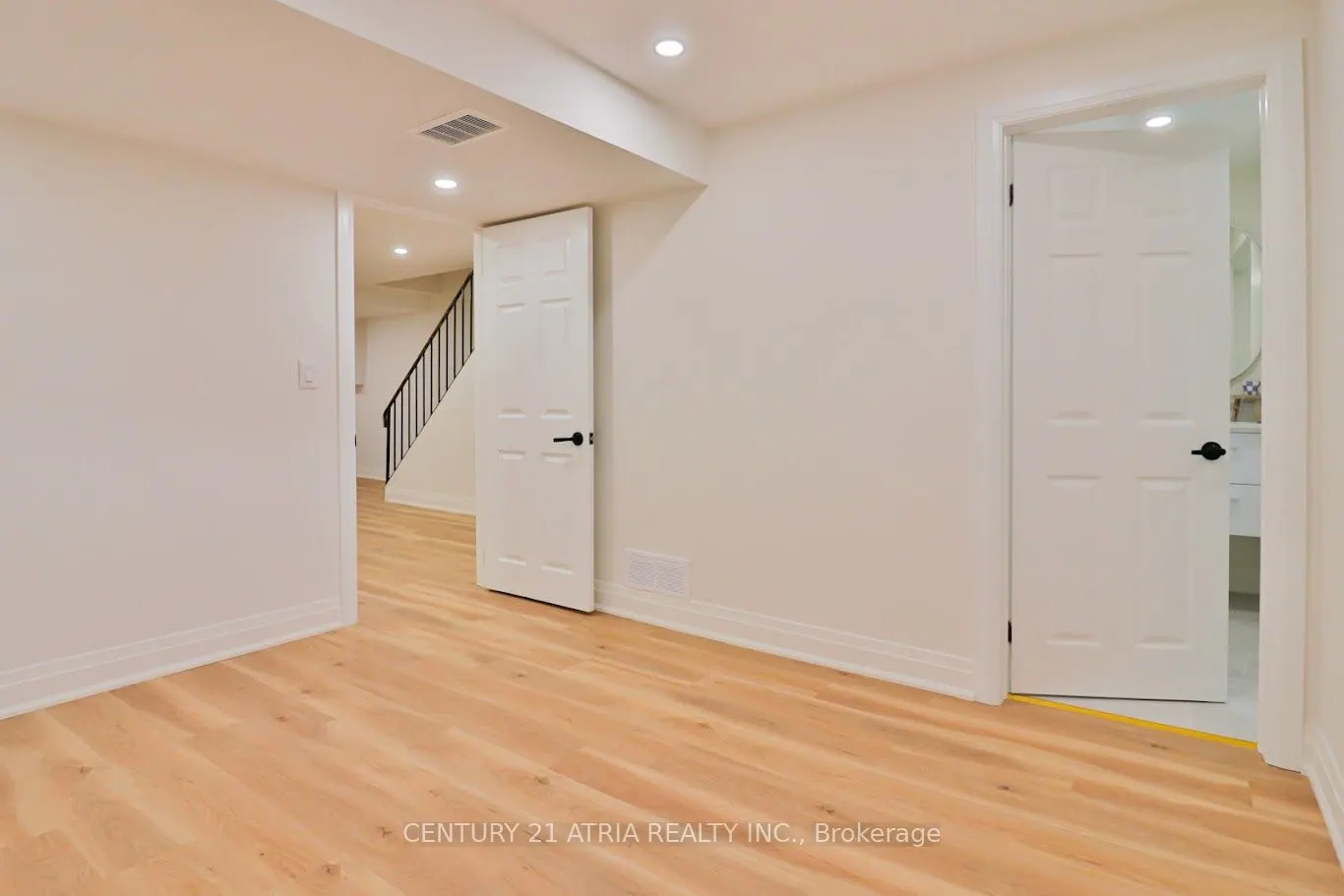30 Pepperell Crescent