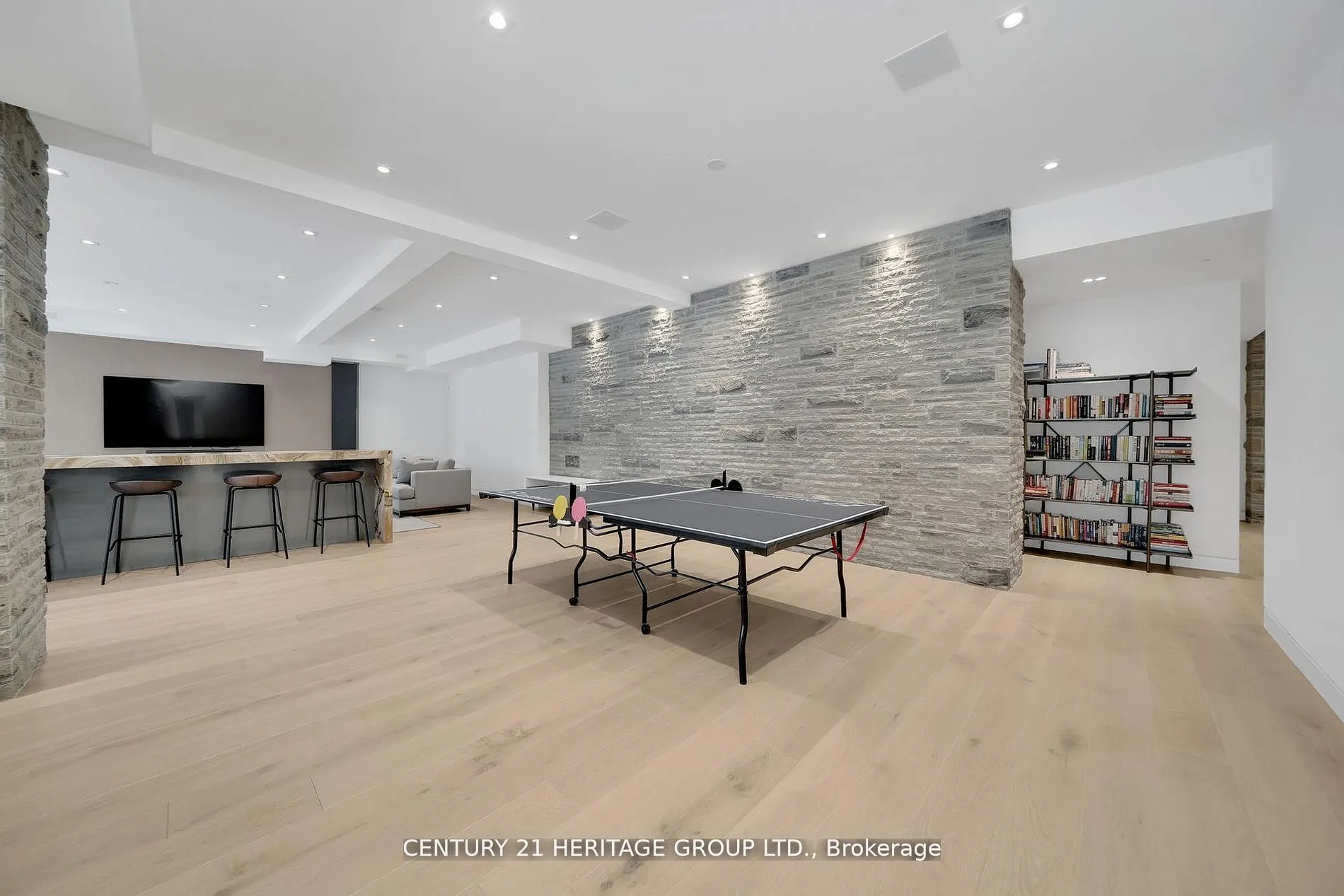 52 Norman Drive