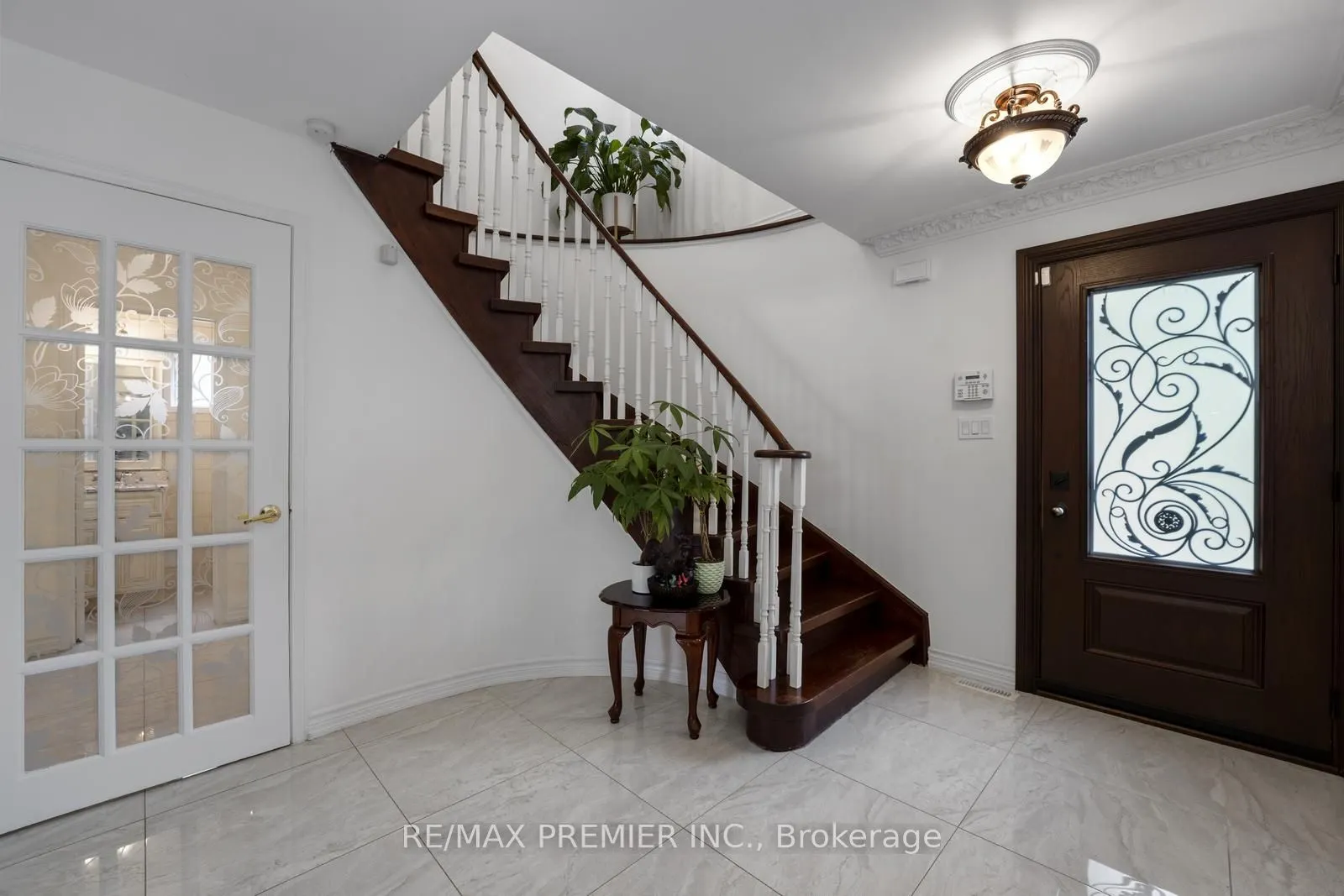 127 O'Connor Crescent