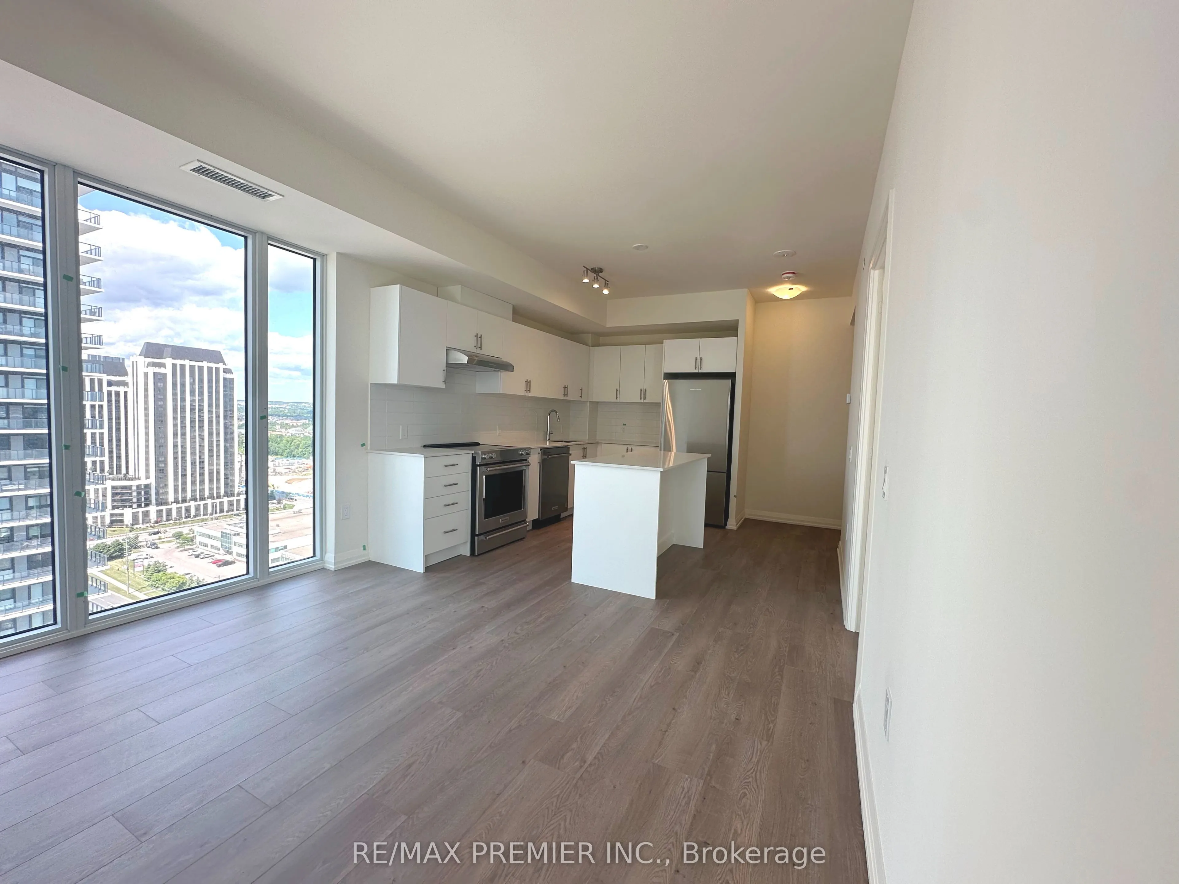 8960 Jane Street, #1903