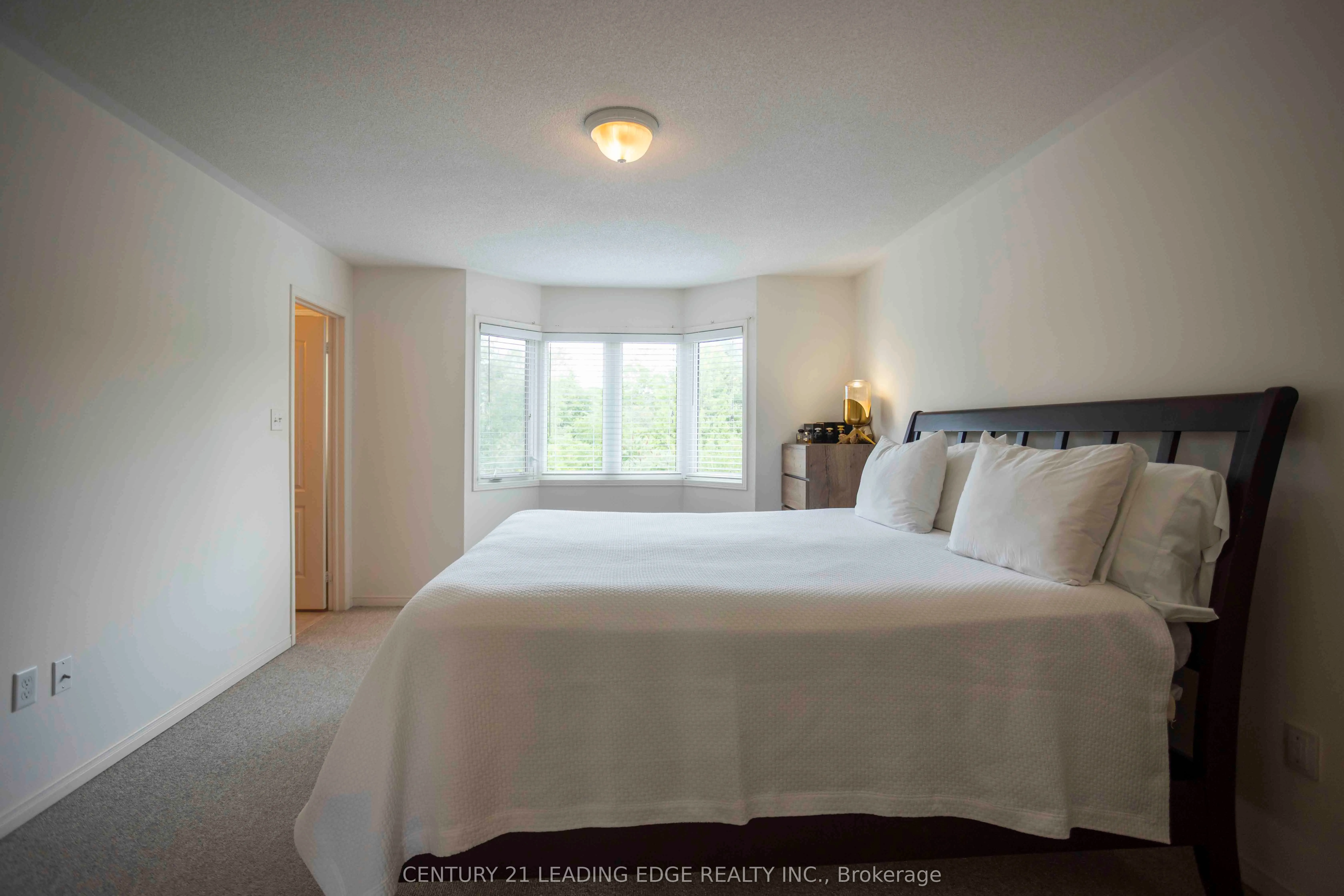 31 NW Passage