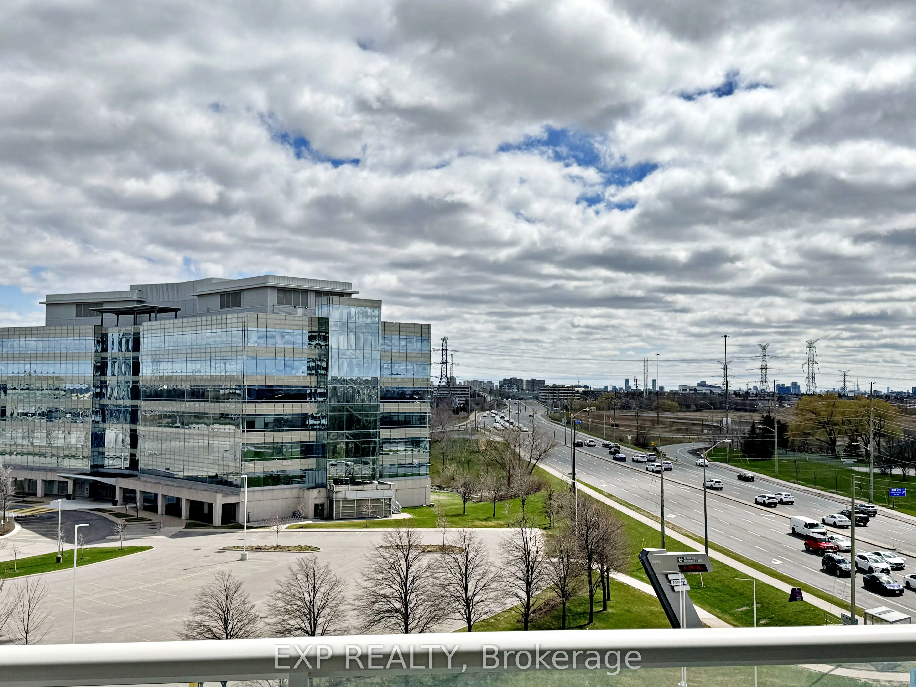 10 Rouge Valley Drive W, #712