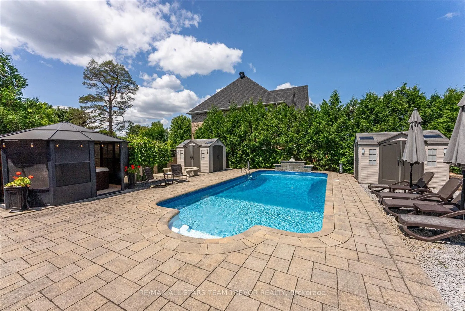 38 Mackenzie Court