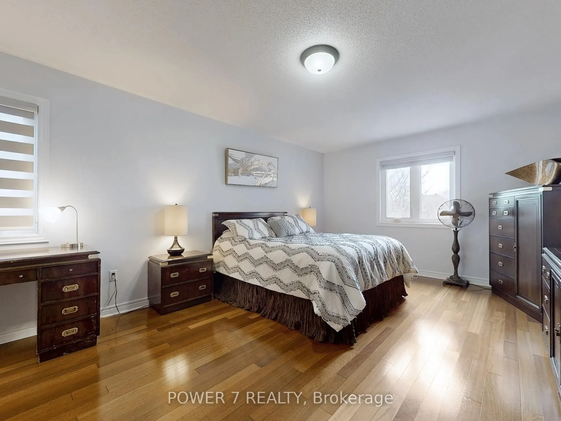 76 Silver Rose Crescent