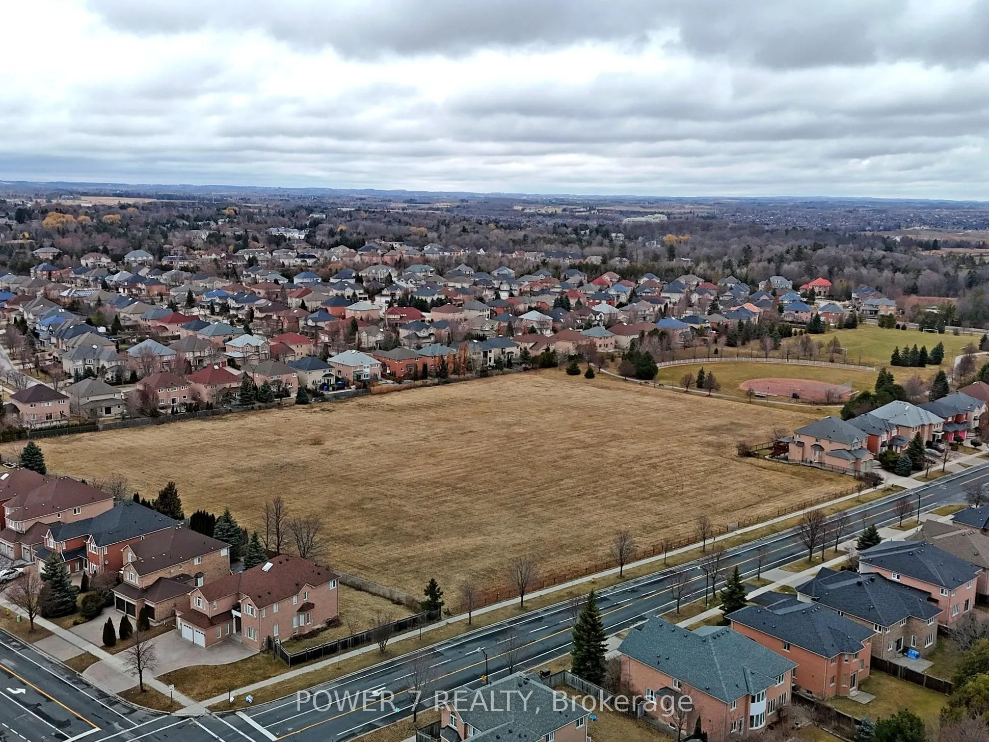 76 Silver Rose Crescent