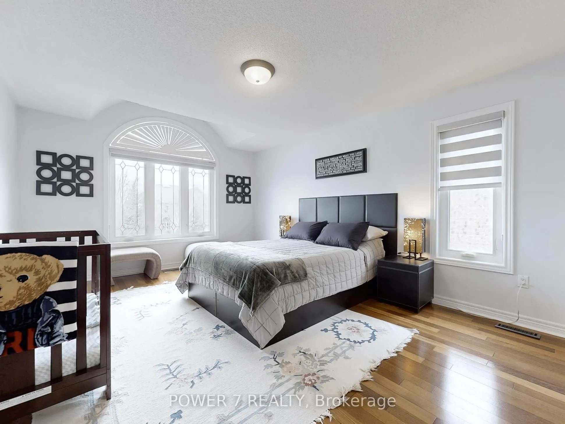 76 Silver Rose Crescent