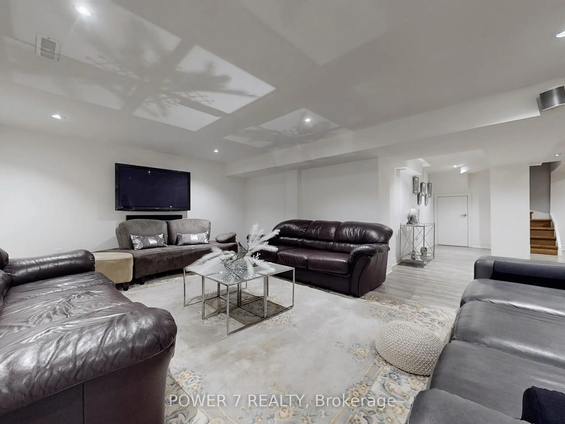 76 Silver Rose Crescent