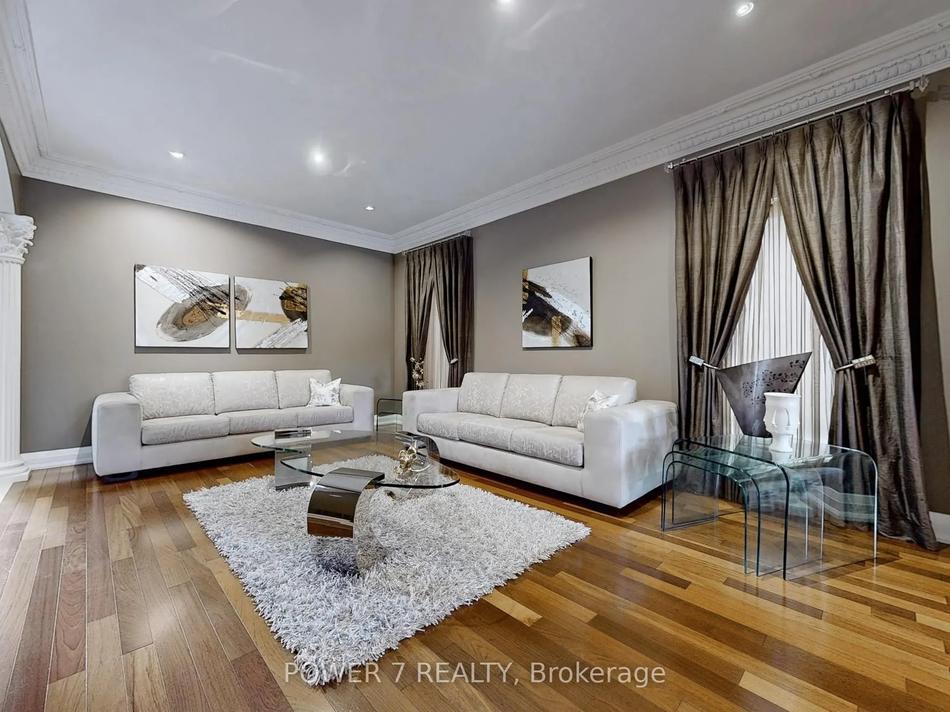 76 Silver Rose Crescent